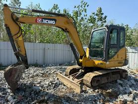 Buy XCMG XE60DA Used Excavator / 2 Buy XCMG XE60DA Used Excavator / 2