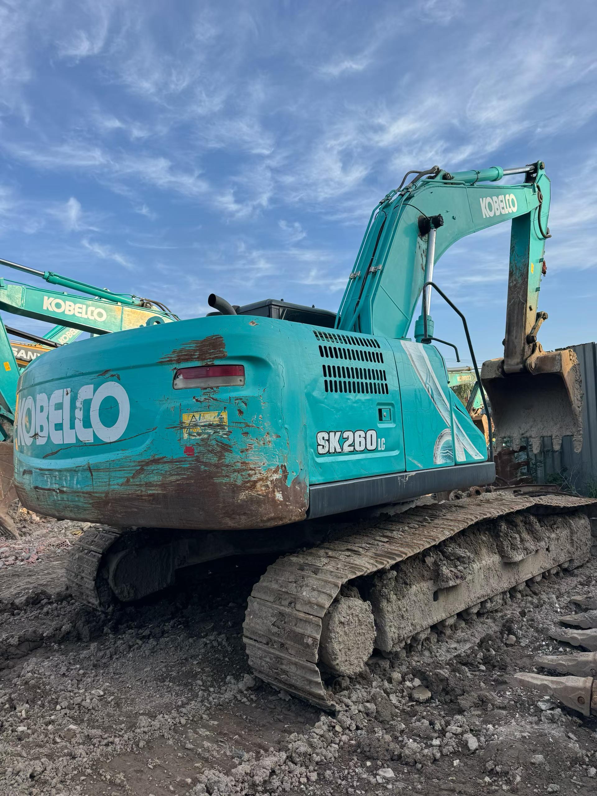 Buy Kobelco SK260 Used Excavator / 2 Buy Kobelco SK260 Used Excavator / 2