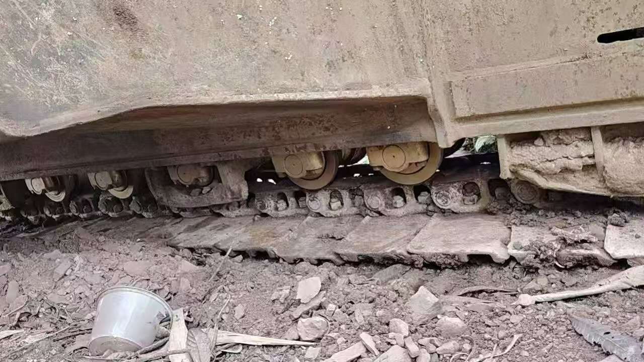 شراء حفارة Kobelco SK210LC-8 مستعملة / 6