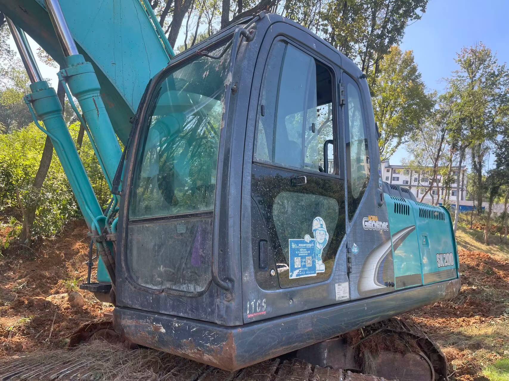 Buy Kobelco SK200-2 Used Excavator / 1