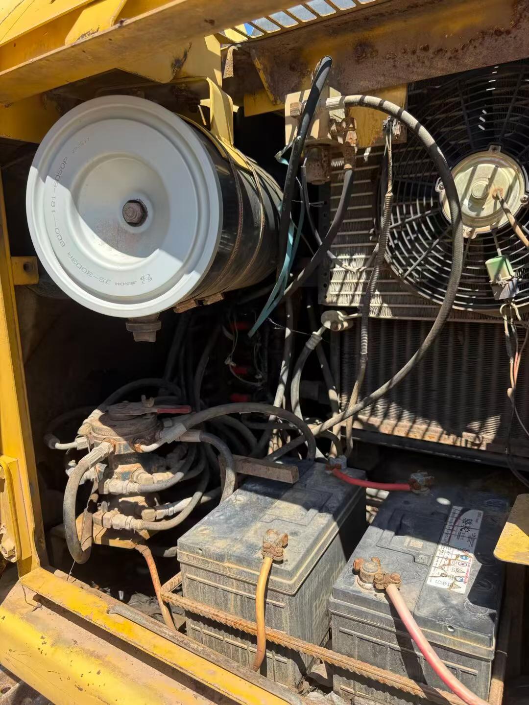 Buy Komatsu PC120-6E Used Excavator / 8 Buy Komatsu PC120-6E Used Excavator / 8