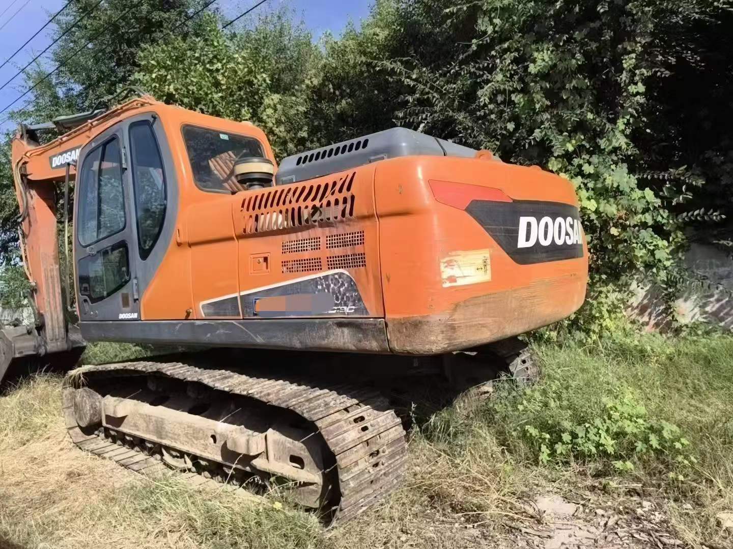 Buy Doosan DH215-7 Used Excavator / 3 Buy Doosan DH215-7 Used Excavator / 3