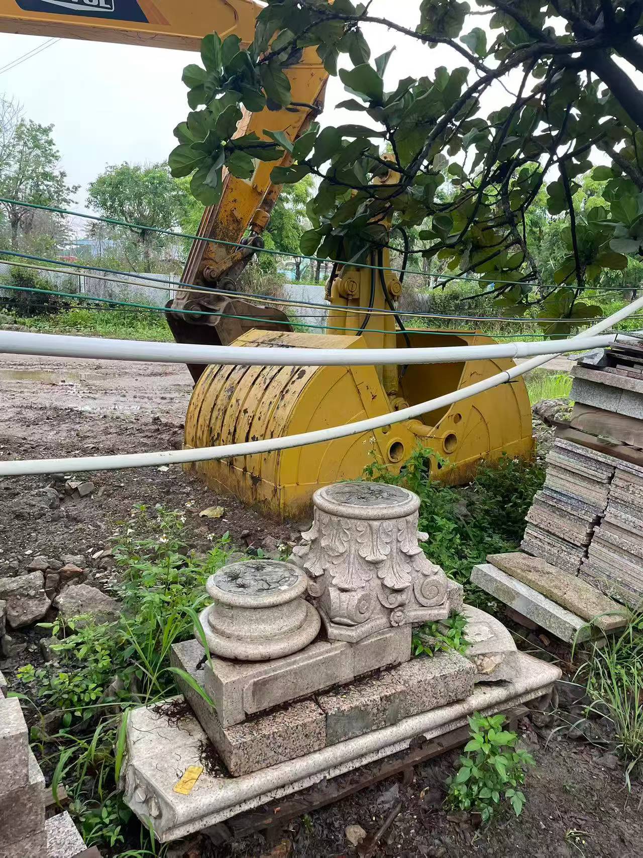 Buy Komatsu PC350 Used Excavator / 4