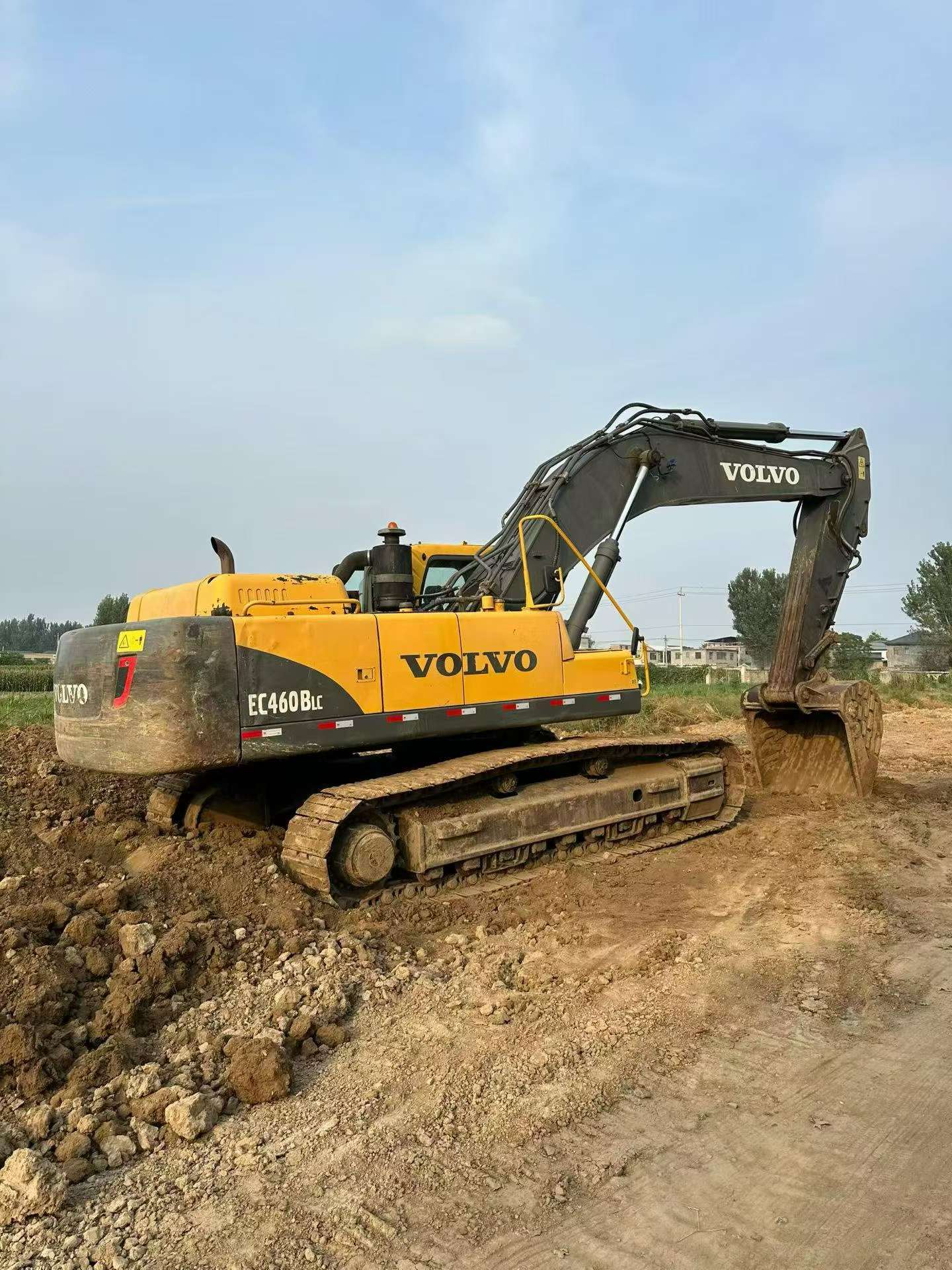 Compre Excavadora Volvo EC460 Usada / 3