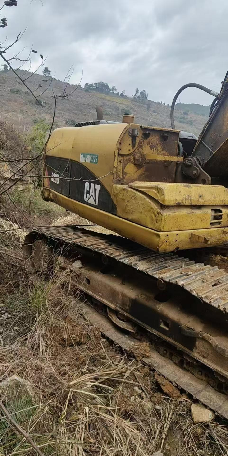 Buy Caterpillar 320D Used Excavator / 3