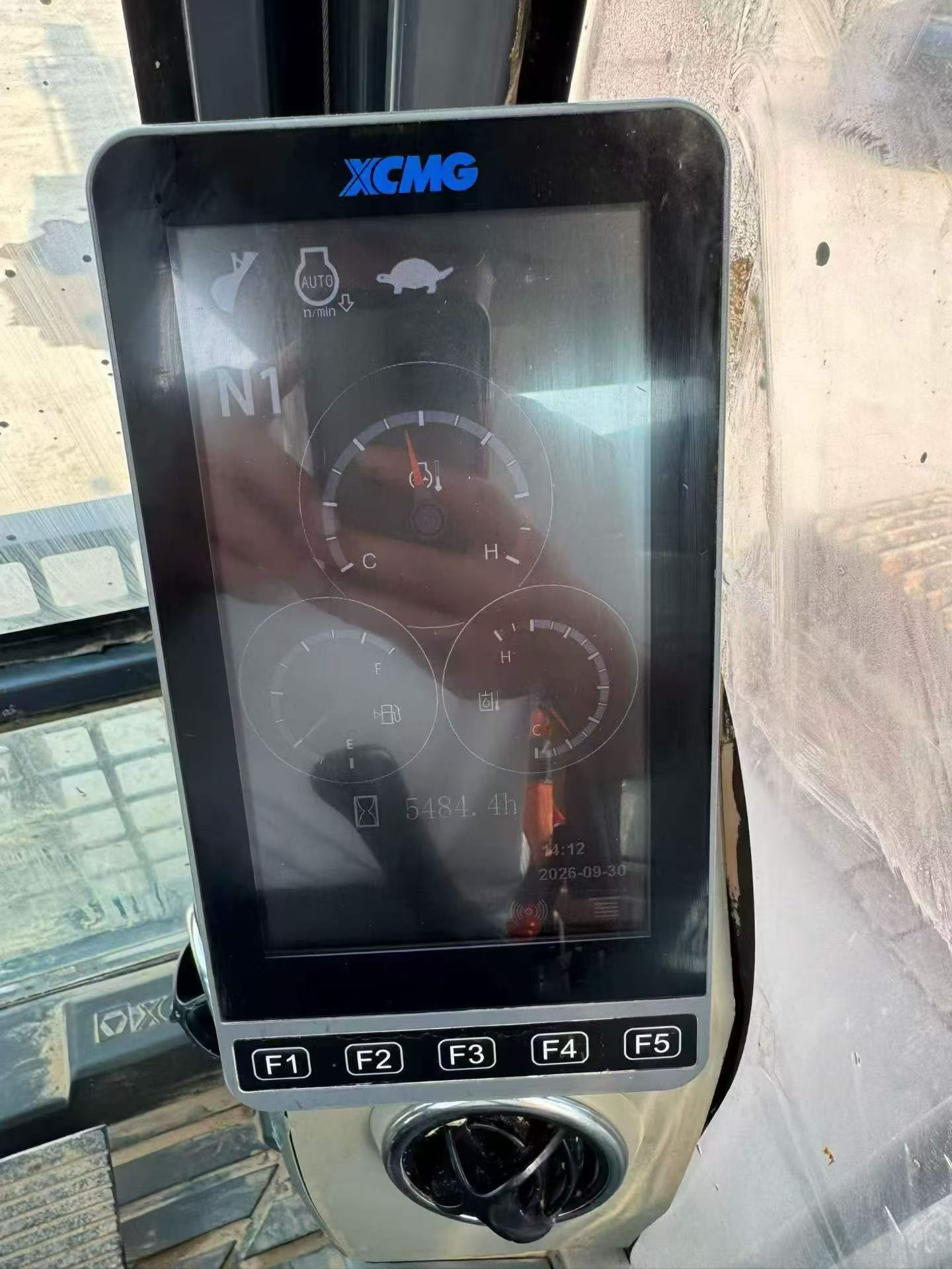 شراء حفارة XCMG XE380K مستعملة / 8