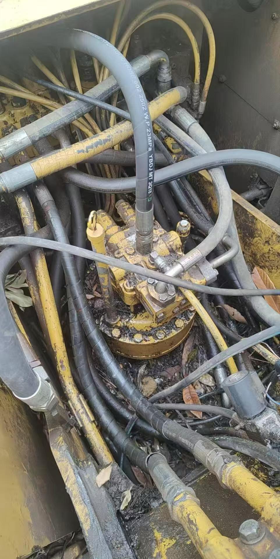 Buy Caterpillar 320D Used Excavator / 4
