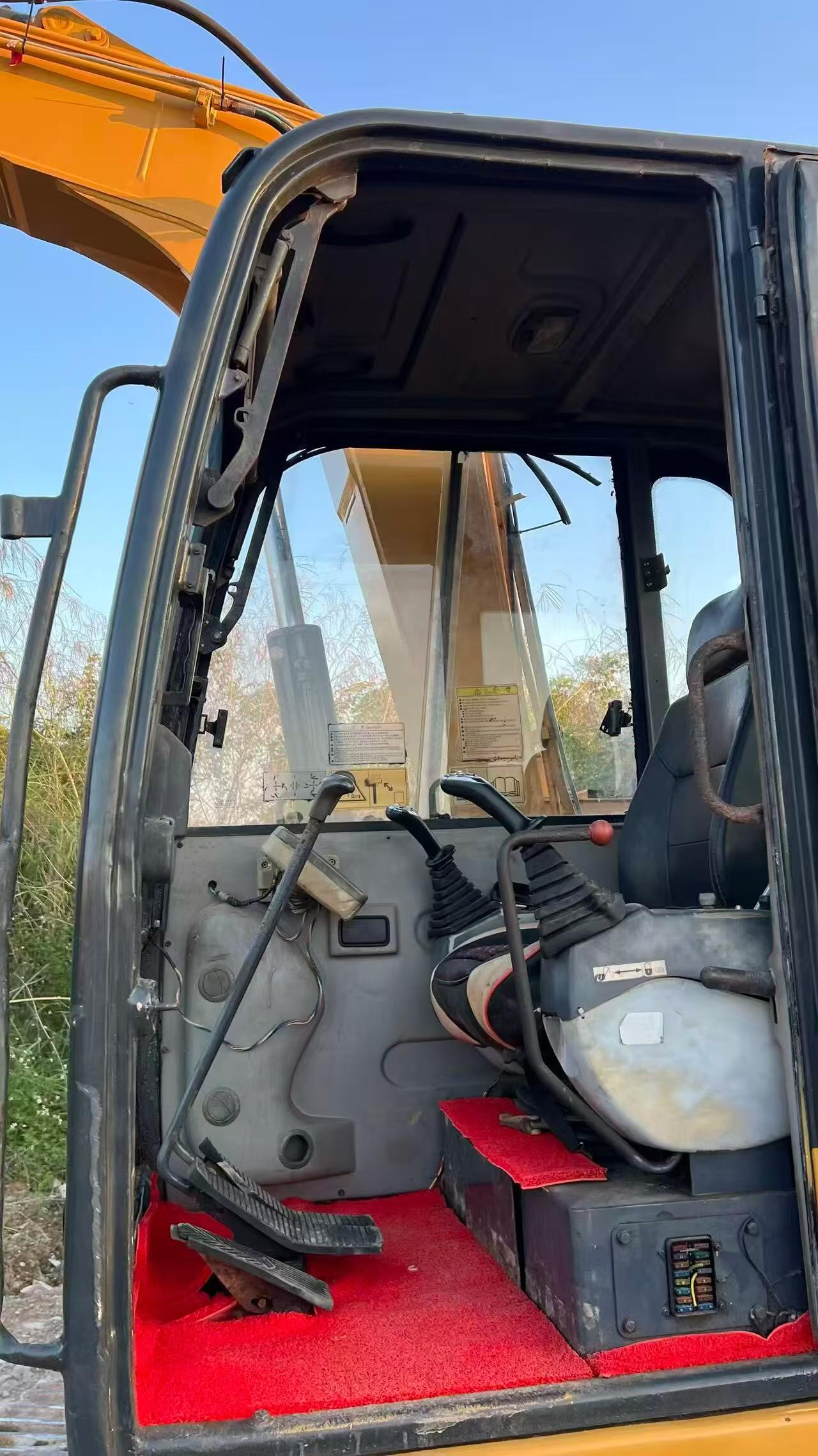 Buy XCMG XE80 Used Excavator / 8 Buy XCMG XE80 Used Excavator / 8