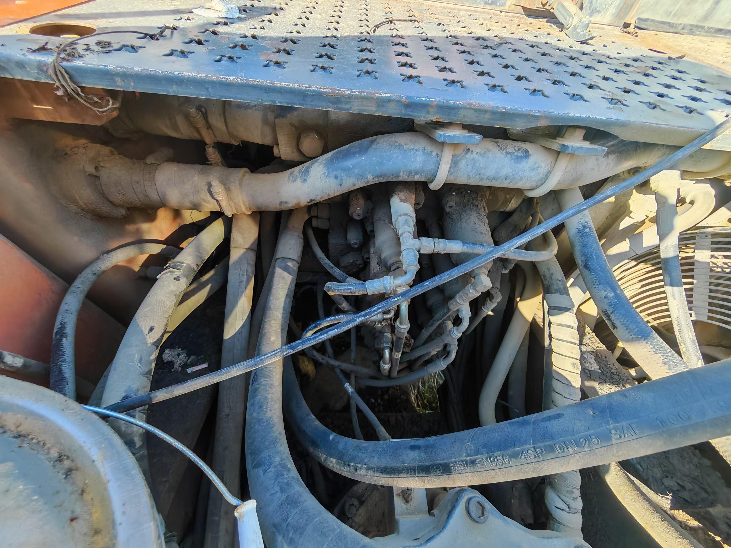 Buy Doosan DX380 Used Excavator / 4