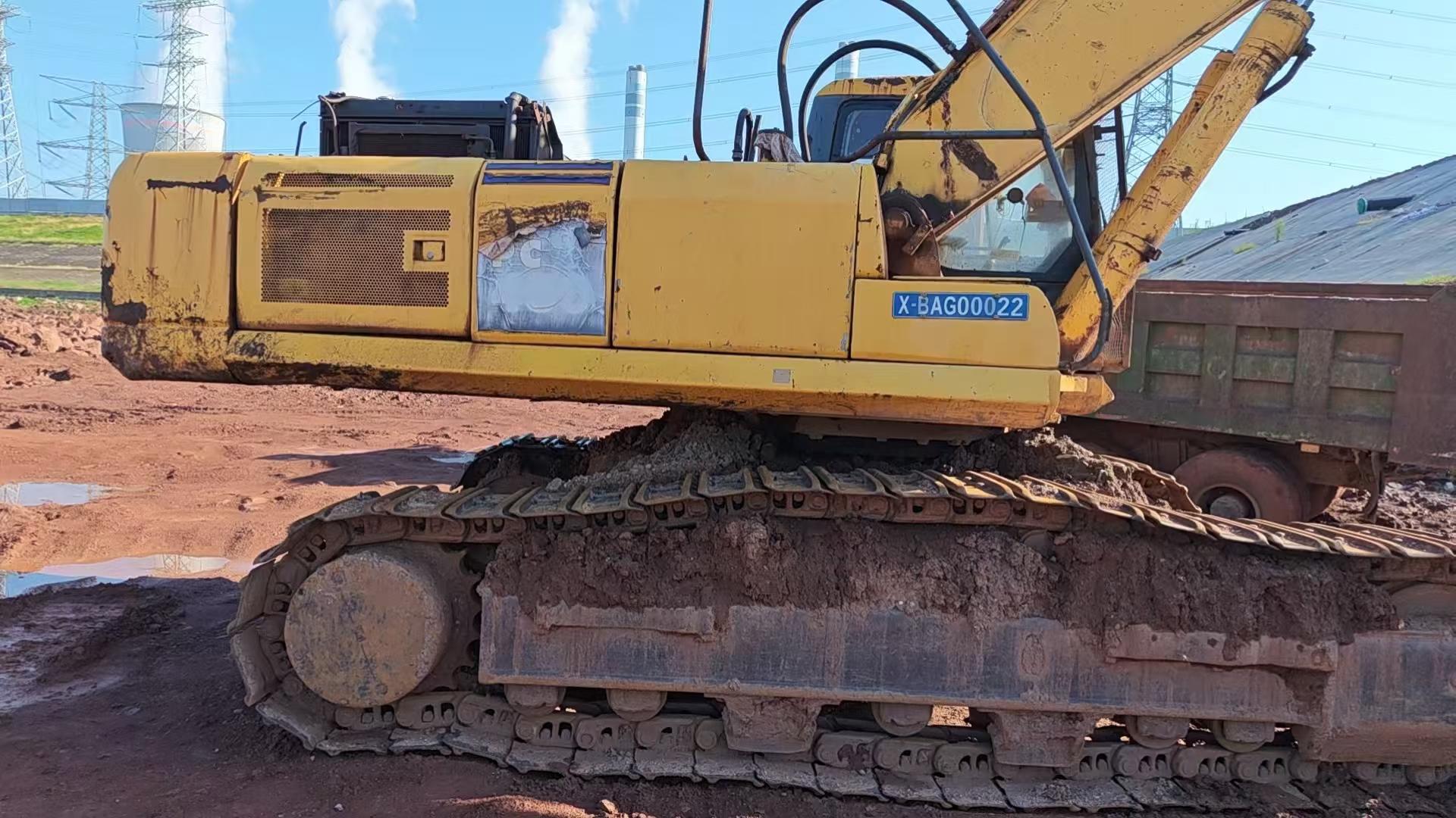 Compre Excavadora Komatsu PC450-7 Usada / 2
