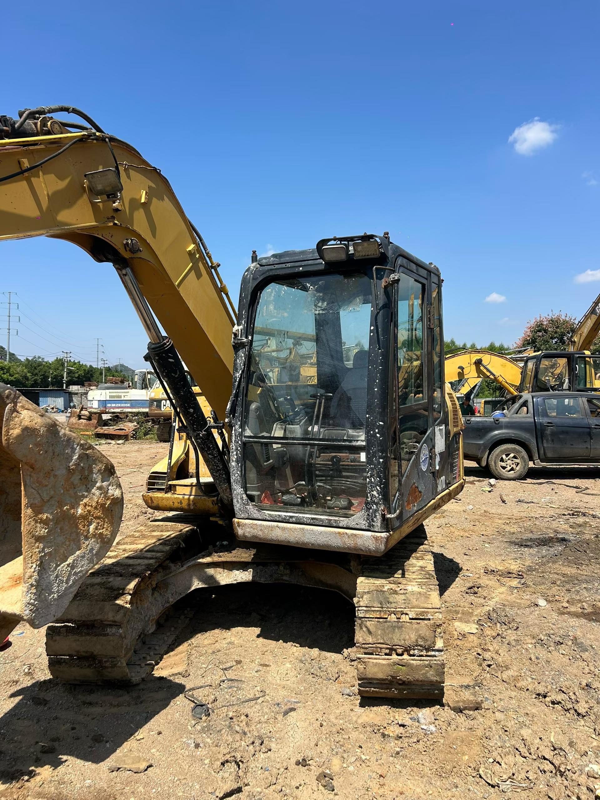 Buy Caterpillar 307B Used Excavator / 8