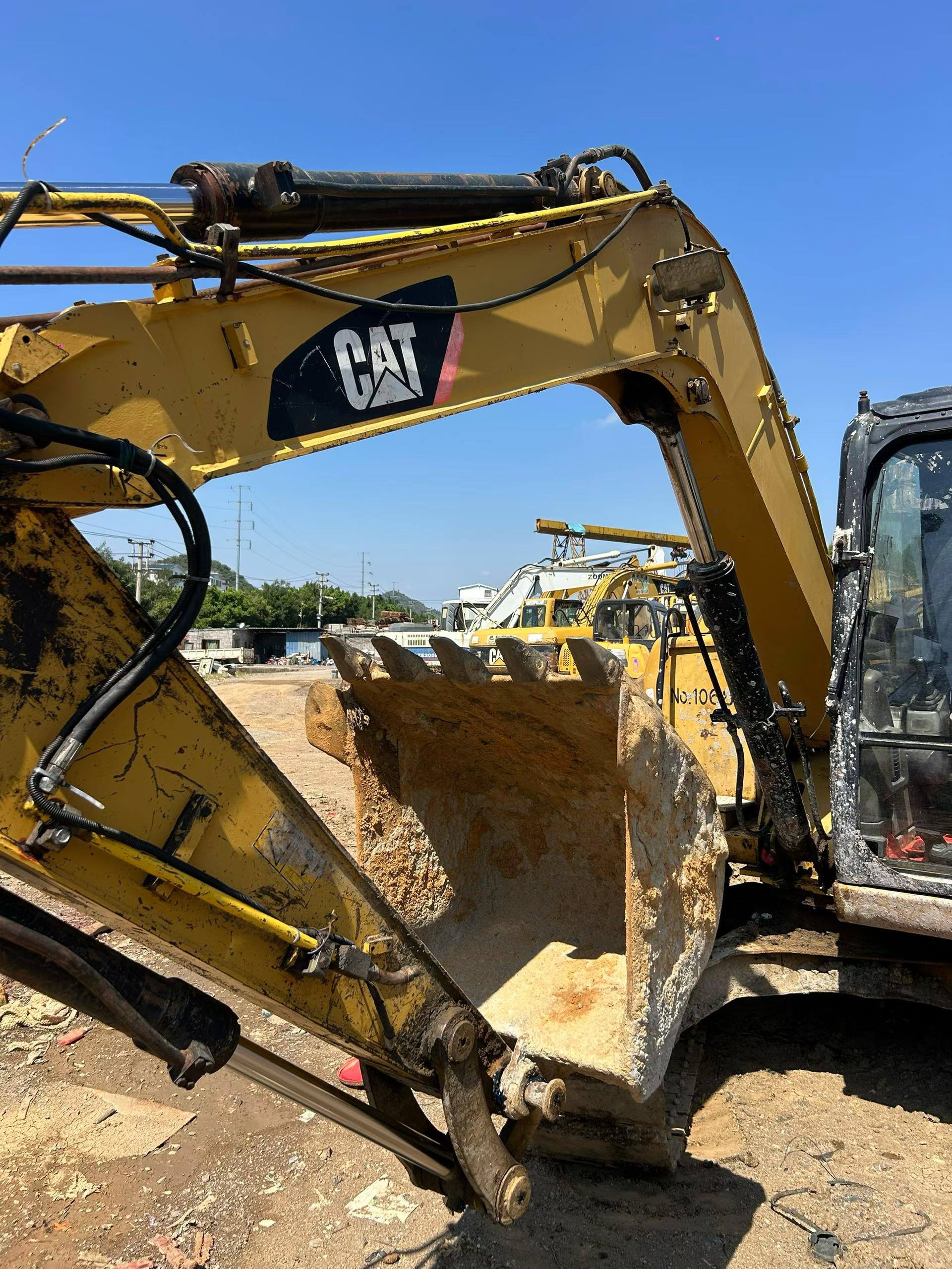 Buy Caterpillar 307B Used Excavator / 3