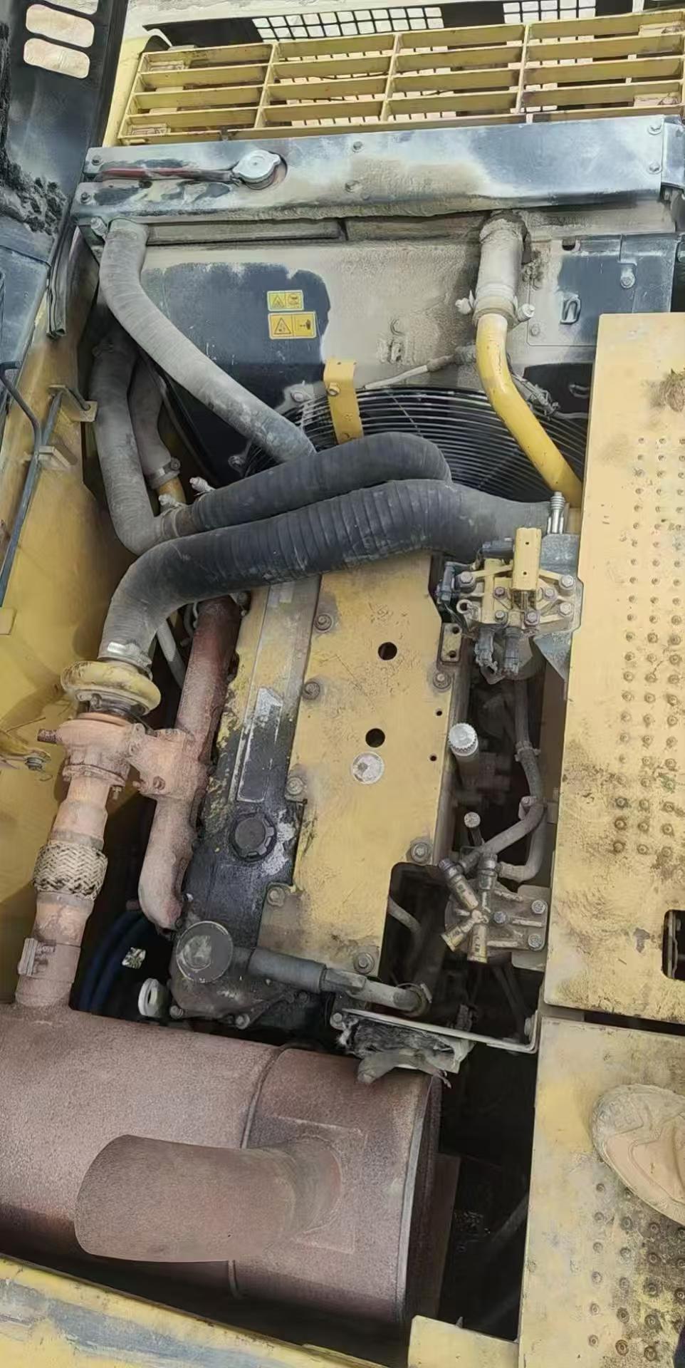 Buy Caterpillar 320D Used Excavator / 5