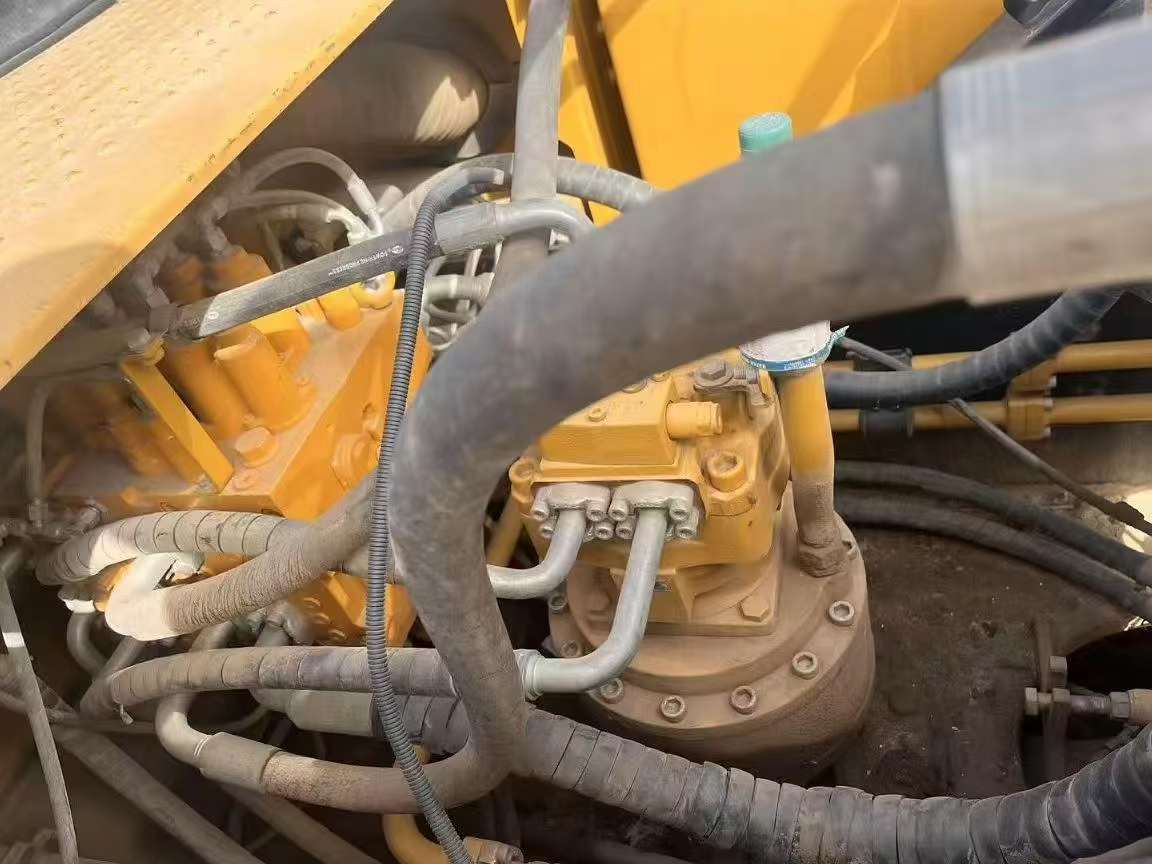 Buy Sany SY245H Used Excavator / 4 Buy Sany SY245H Used Excavator / 4