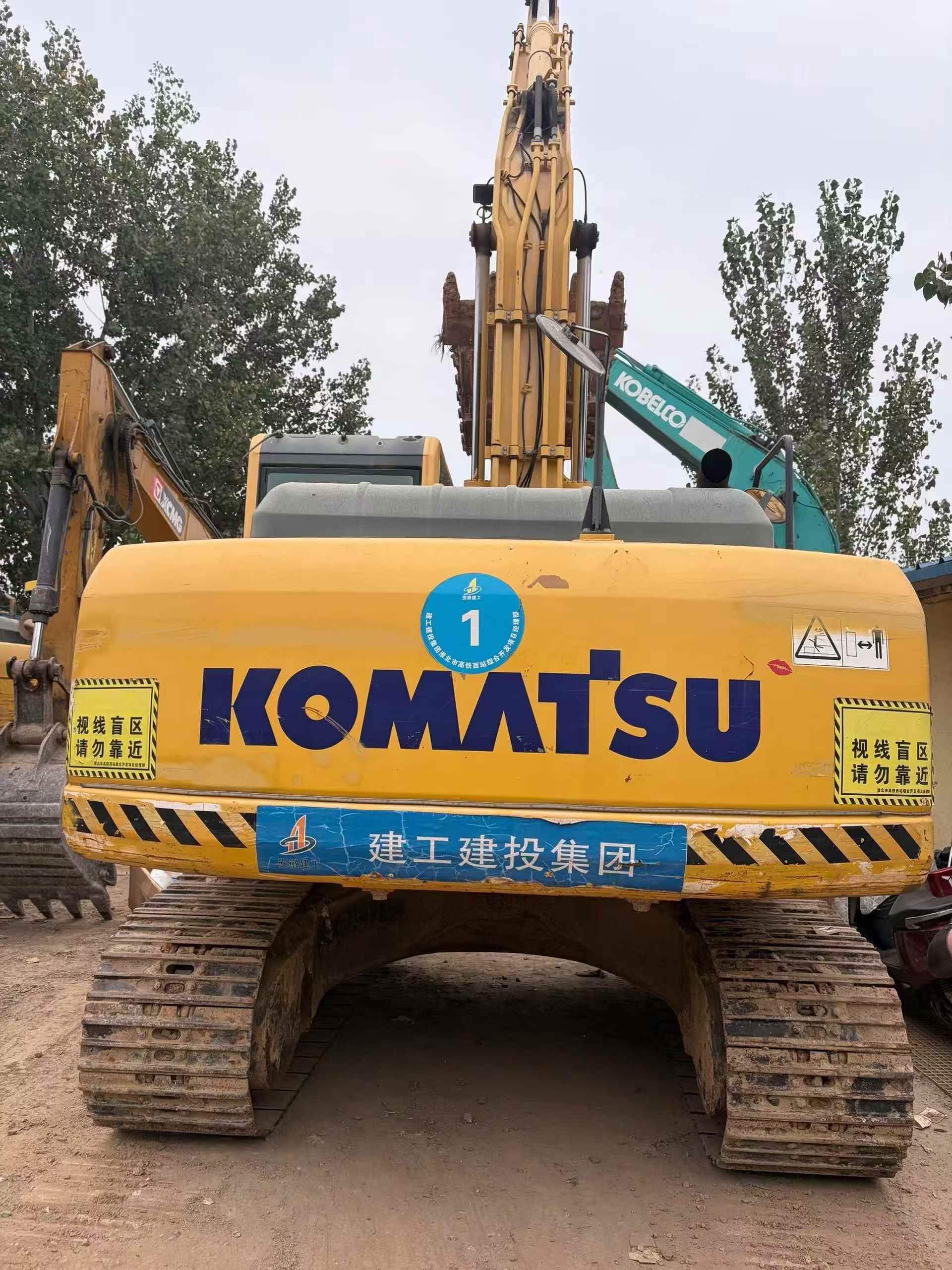 Buy Komatsu PC200-8 Used Excavator / 2