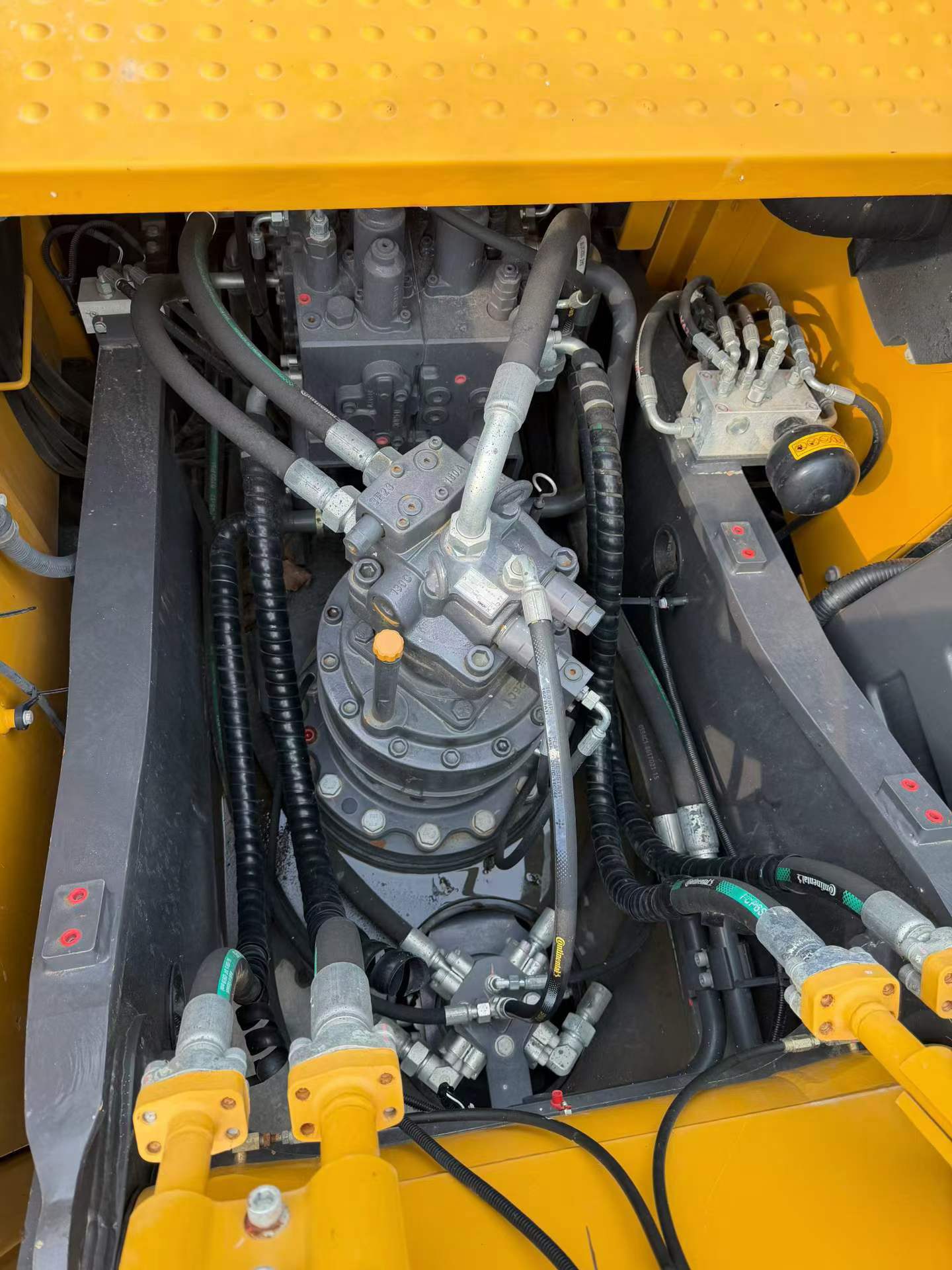 Buy XCMG XE200 Used Excavator / 5 Buy XCMG XE200 Used Excavator / 5