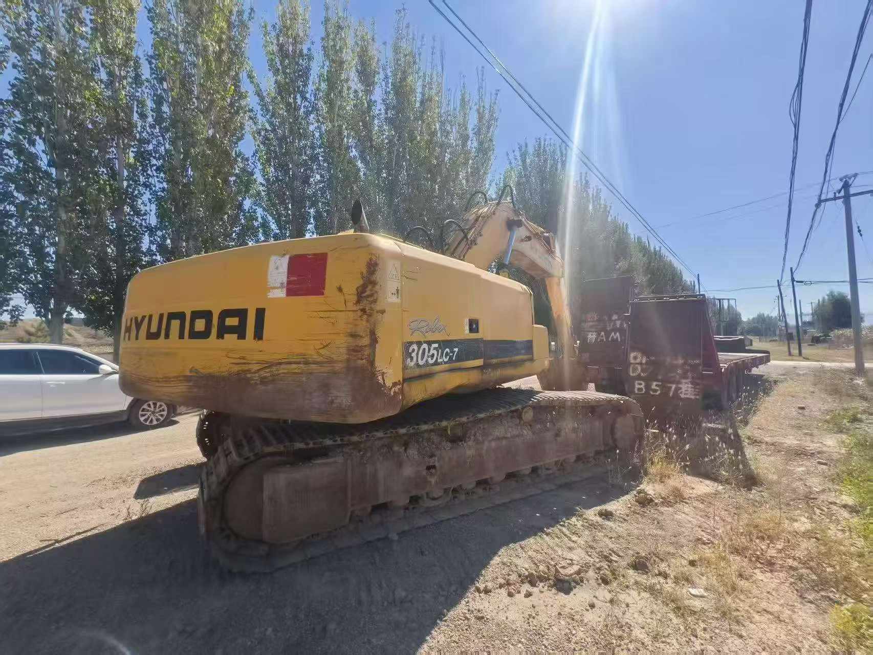 Buy Hyundai R305LVS Used Excavator / 2 Buy Hyundai R305LVS Used Excavator / 2
