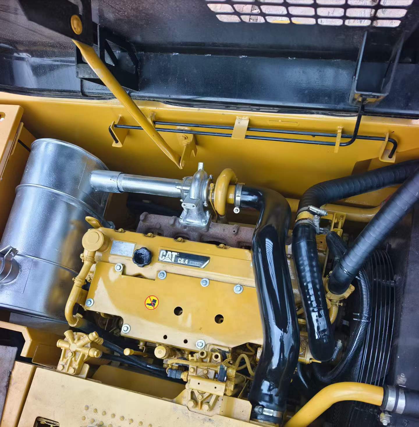 Buy Caterpillar 320D Used Excavator / 9 Buy Caterpillar 320D Used Excavator / 9