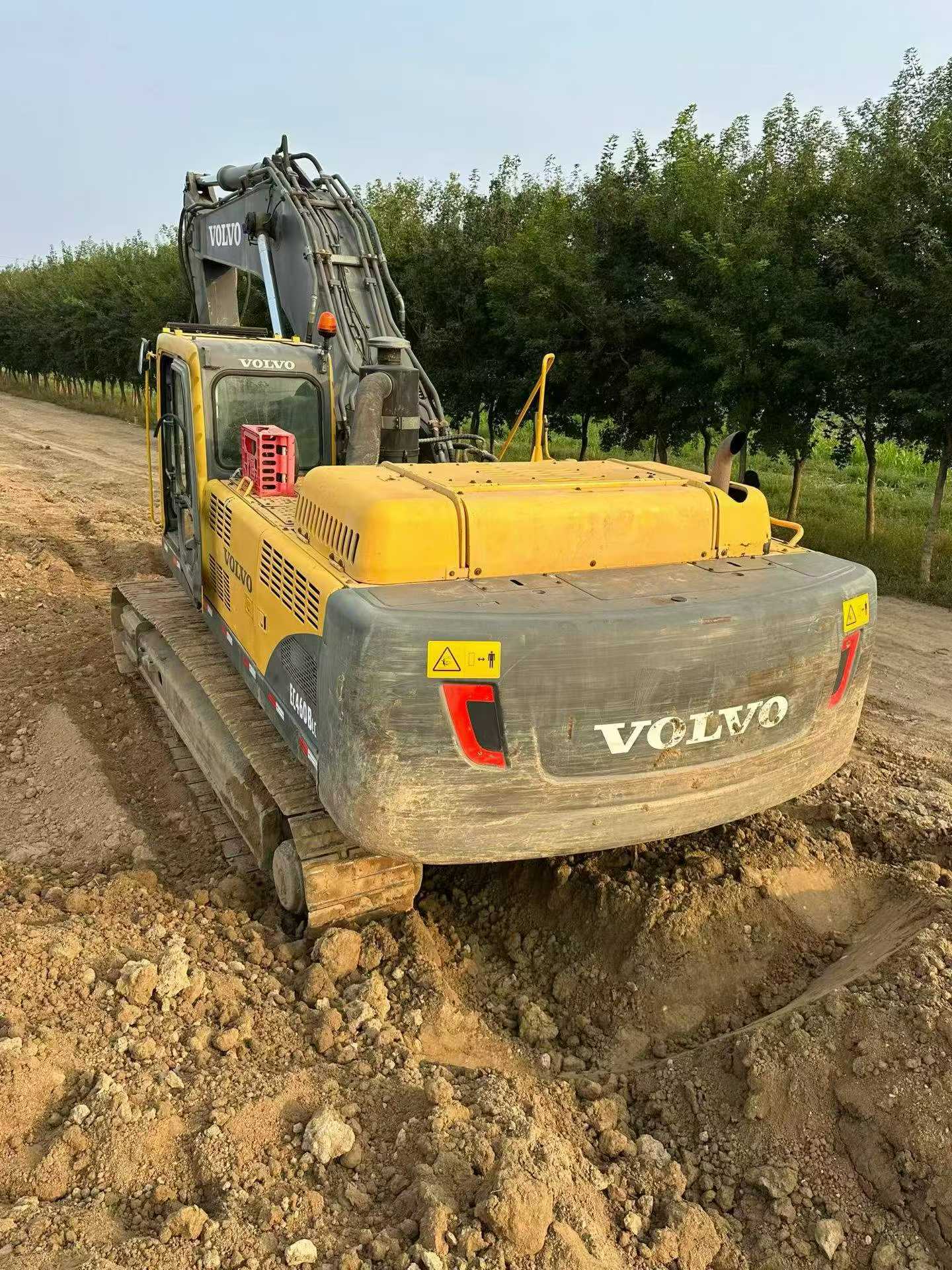 Compre Excavadora Volvo EC460 Usada / 2