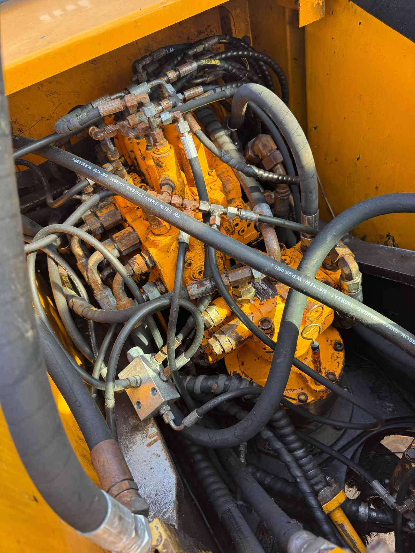 Buy Sany SY135 Used Excavator / 5