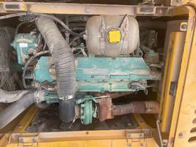 شراء حفارة Volvo L250G مستعملة / 4 شراء حفارة Volvo L250G مستعملة / 4