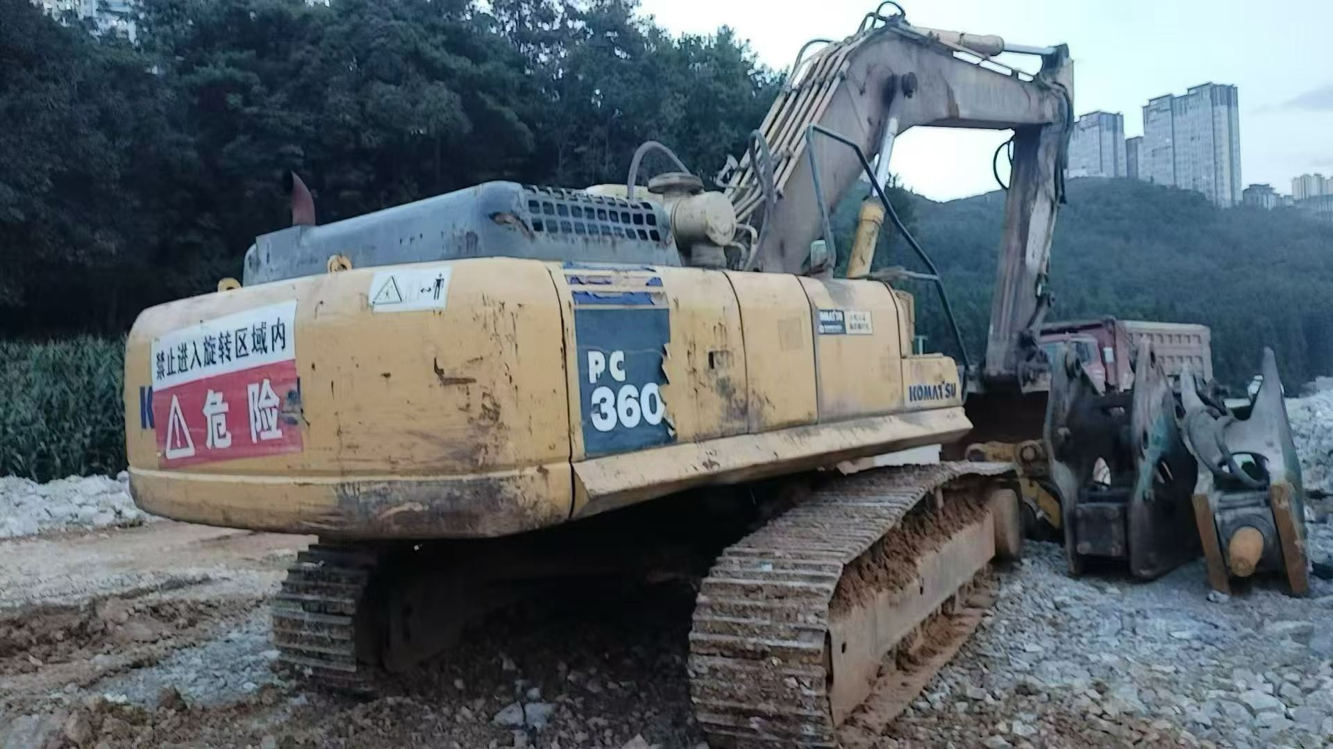 Buy Komatsu PC360-7 Used Excavator / 2 Buy Komatsu PC360-7 Used Excavator / 2