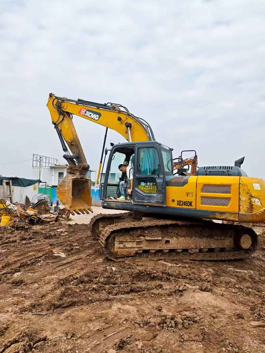 شراء XCMG XE215 مستعمل حفارة