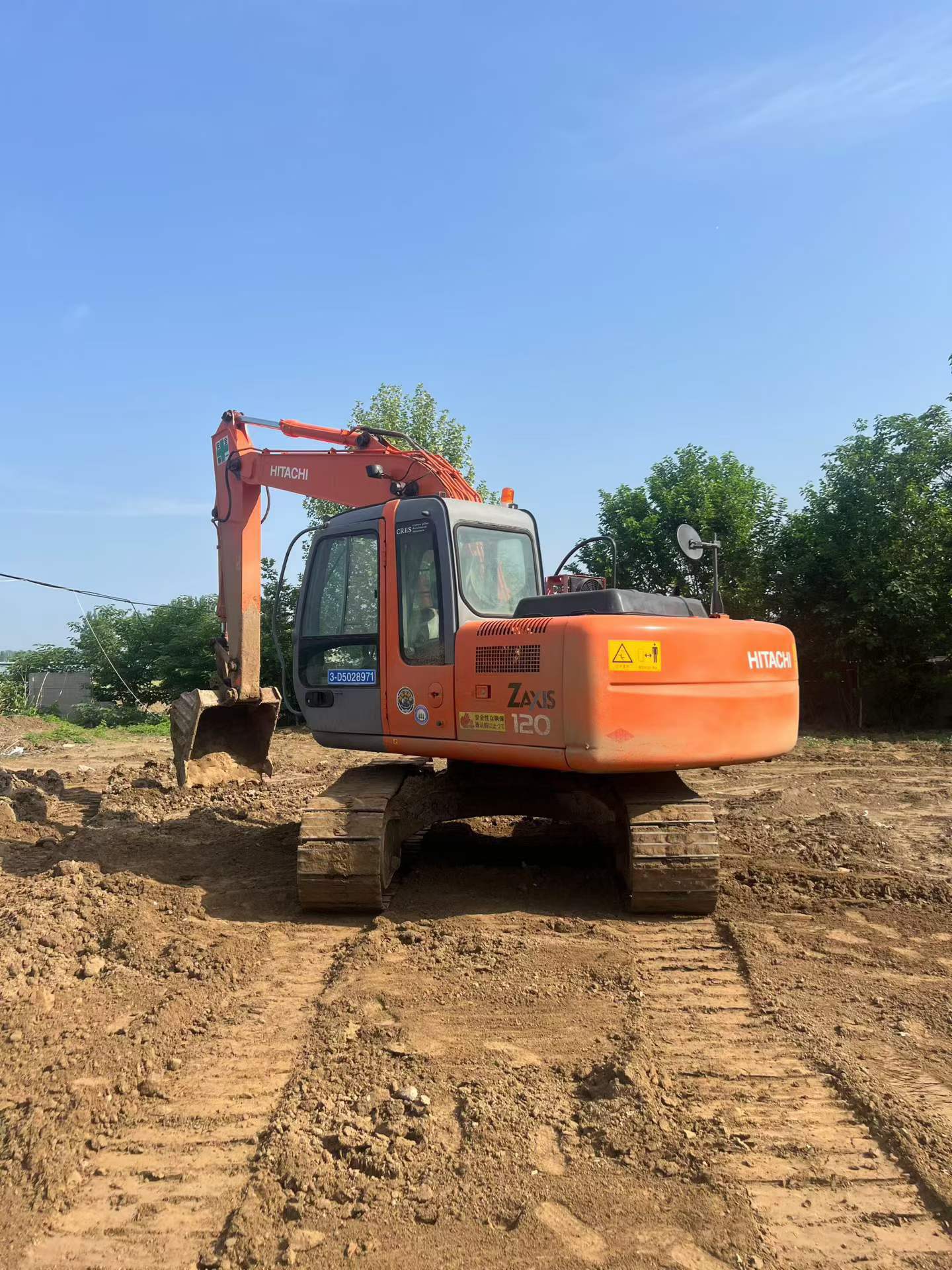 Buy Hitachi EX120 Used Excavator / 3 Buy Hitachi EX120 Used Excavator / 3