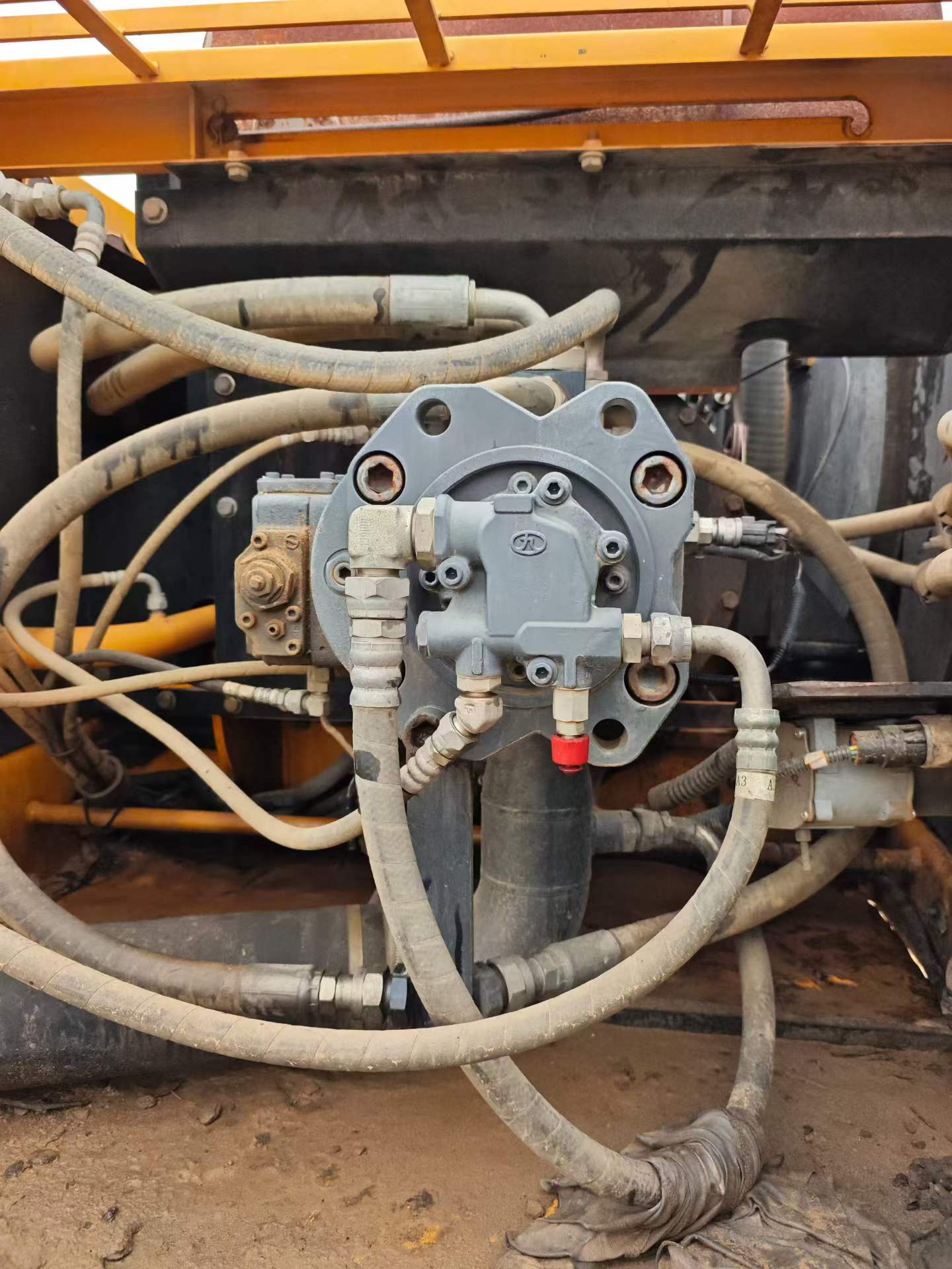 Buy Kato HD1023 Used Excavator / 7
