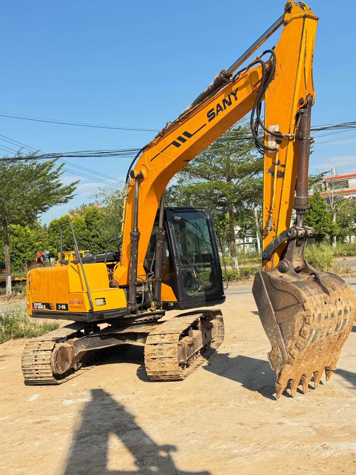 Buy Sany SY135 Used Excavator / 2