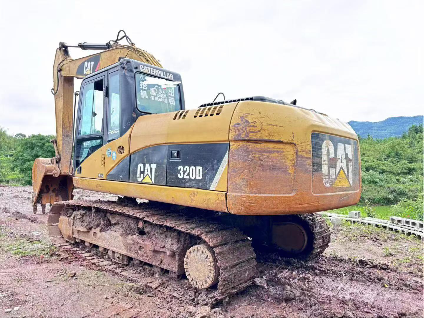 Buy Caterpillar 320A Used Excavator / 2 Buy Caterpillar 320A Used Excavator / 2