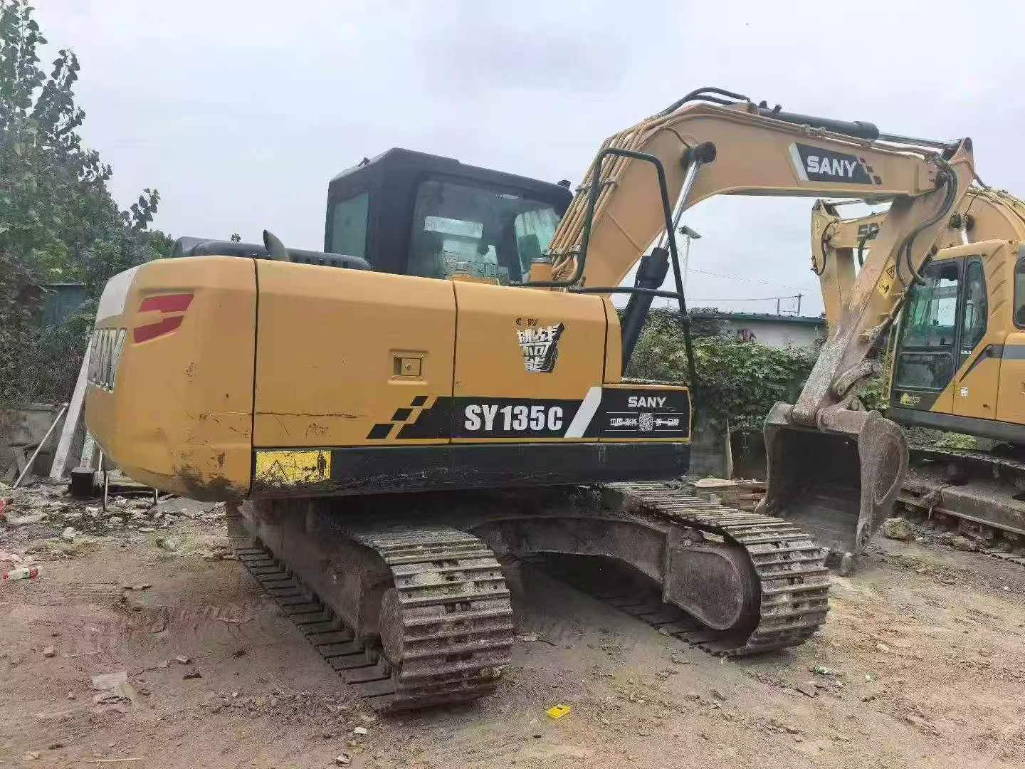 Buy Sany SY135 Used Excavator / 3 Buy Sany SY135 Used Excavator / 3