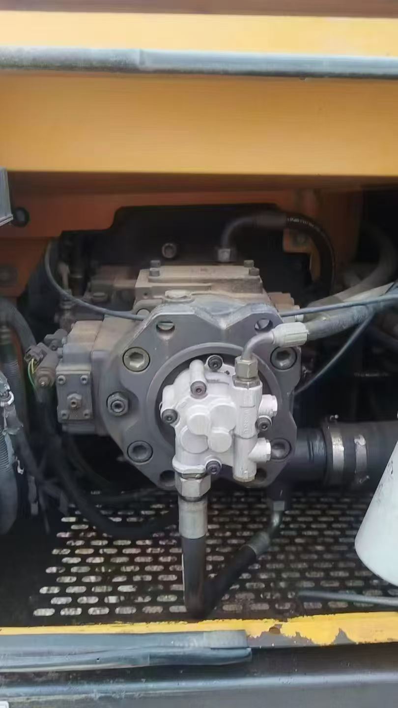 Купить Подержанный Экскаватор Sany SY215C / 3