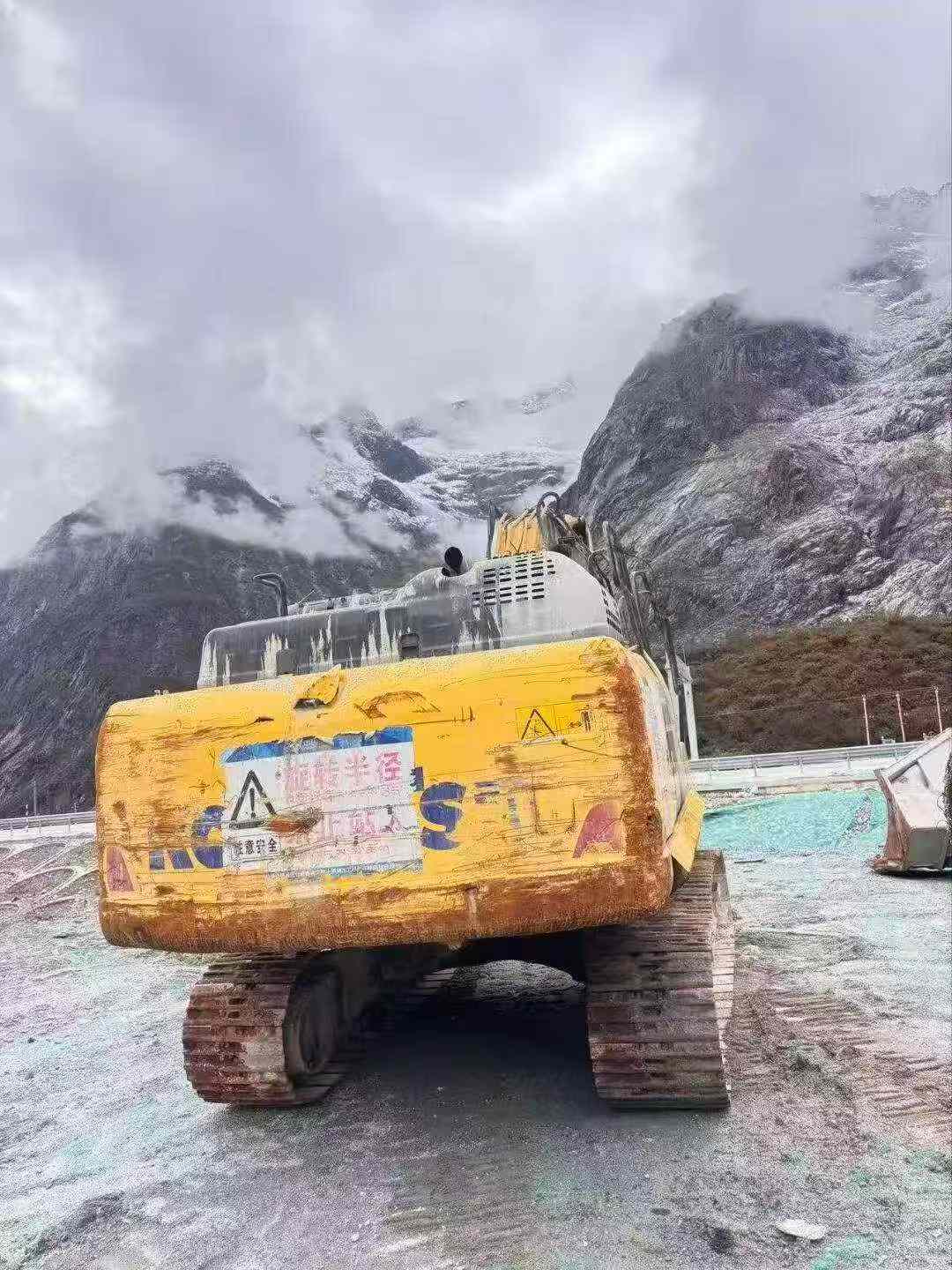 Купить Подержанный Экскаватор Komatsu PC210 / 2