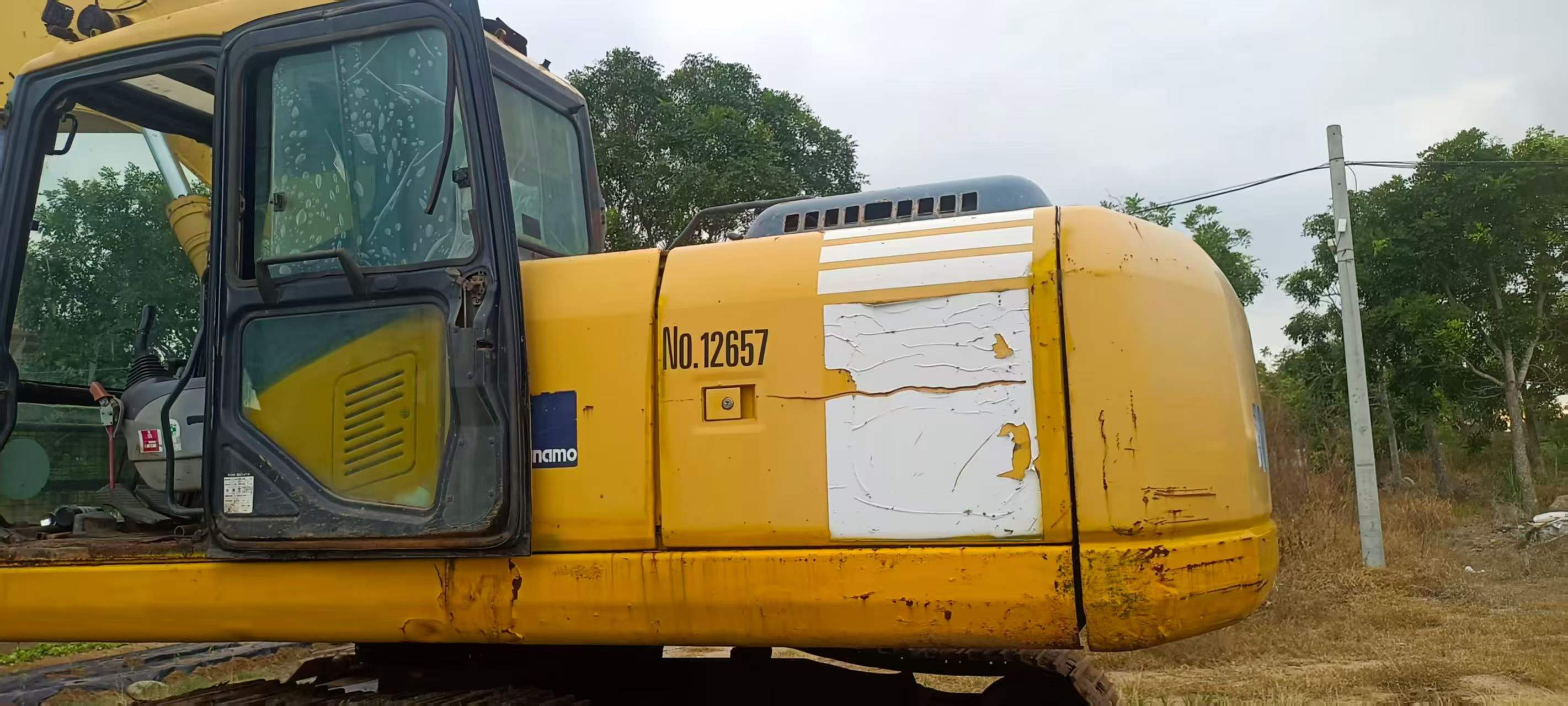 شراء حفارة Komatsu PC200-7 مستعملة / 2