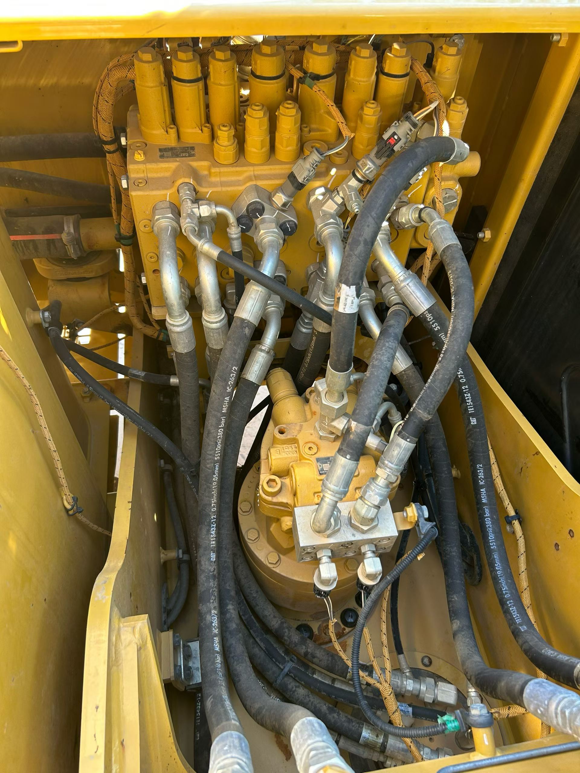 Compre Excavadora Caterpillar 313D Usada / 4