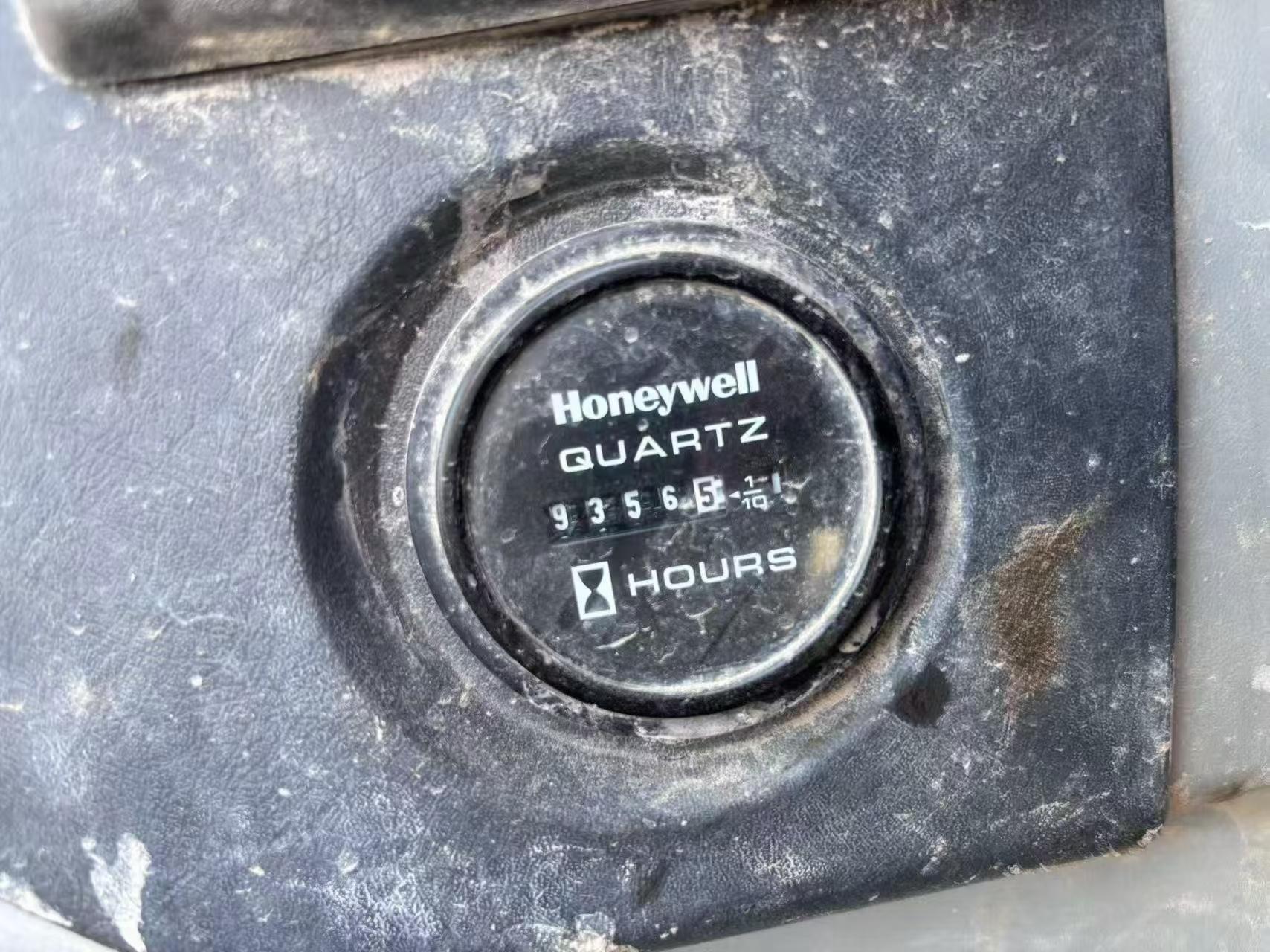 شراء حفارة Hyundai R215-7 مستعملة / 4