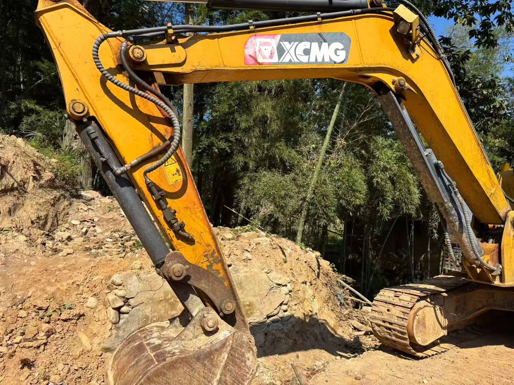 Compre Excavadora XCMG XE60 Usada / 3