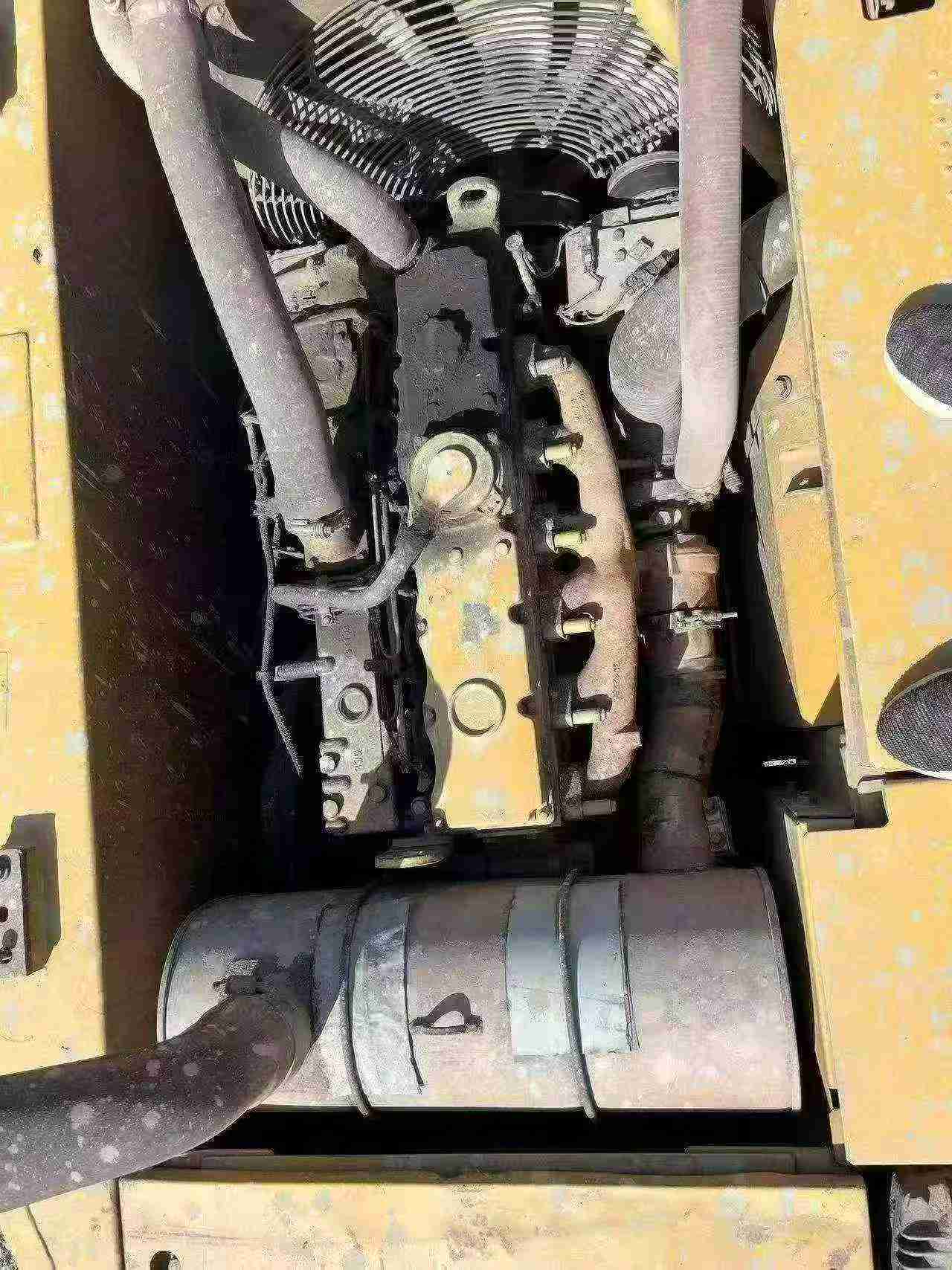 شراء حفارة Caterpillar 320A مستعملة / 5