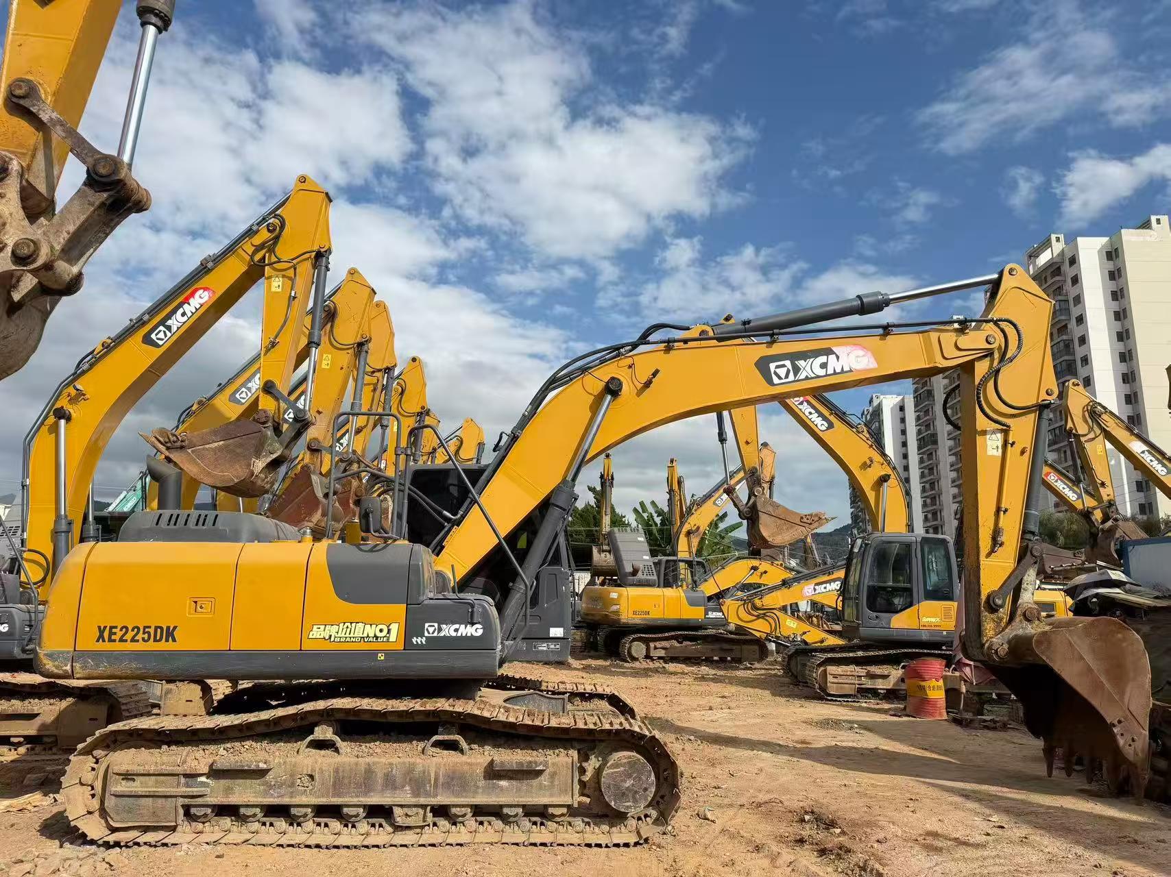 شراء XCMG XE215 مستعمل حفارة