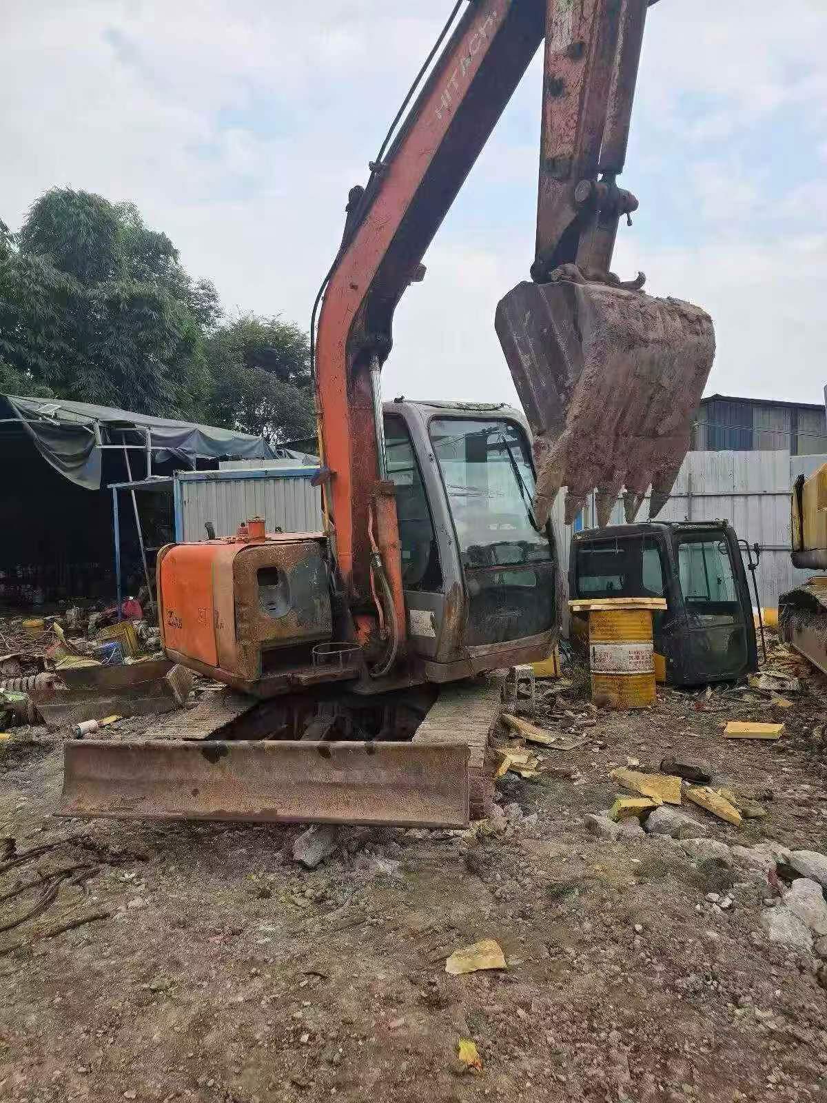 شراء Hitachi ZX60 مستعمل حفارة