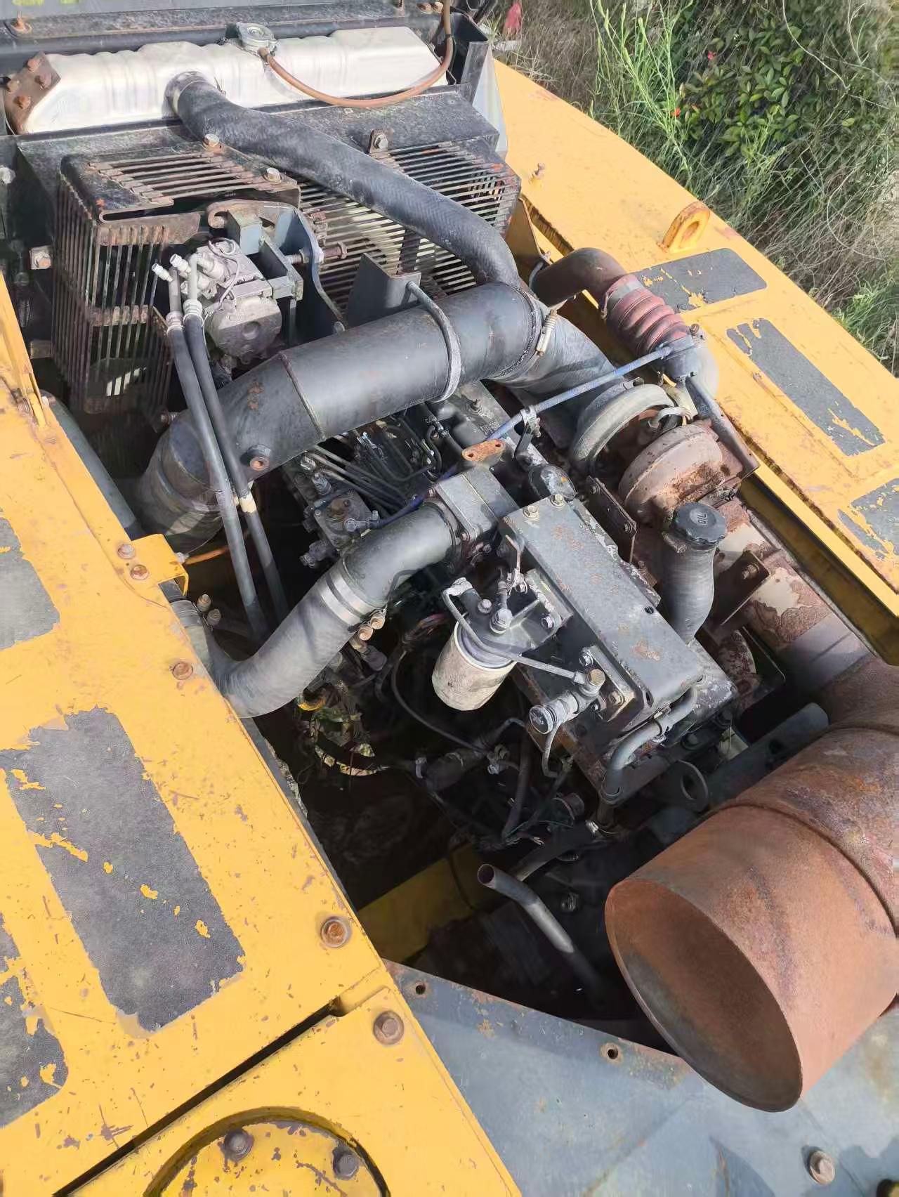 Compre Escavadeira Komatsu PC360-7 Usada / 2
