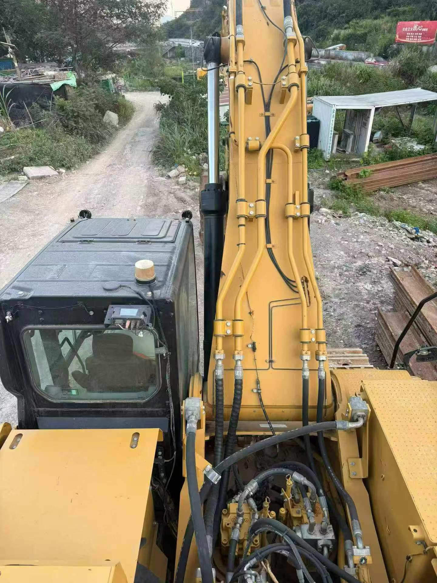 Compre Escavadeira Caterpillar 350L Usada / 3