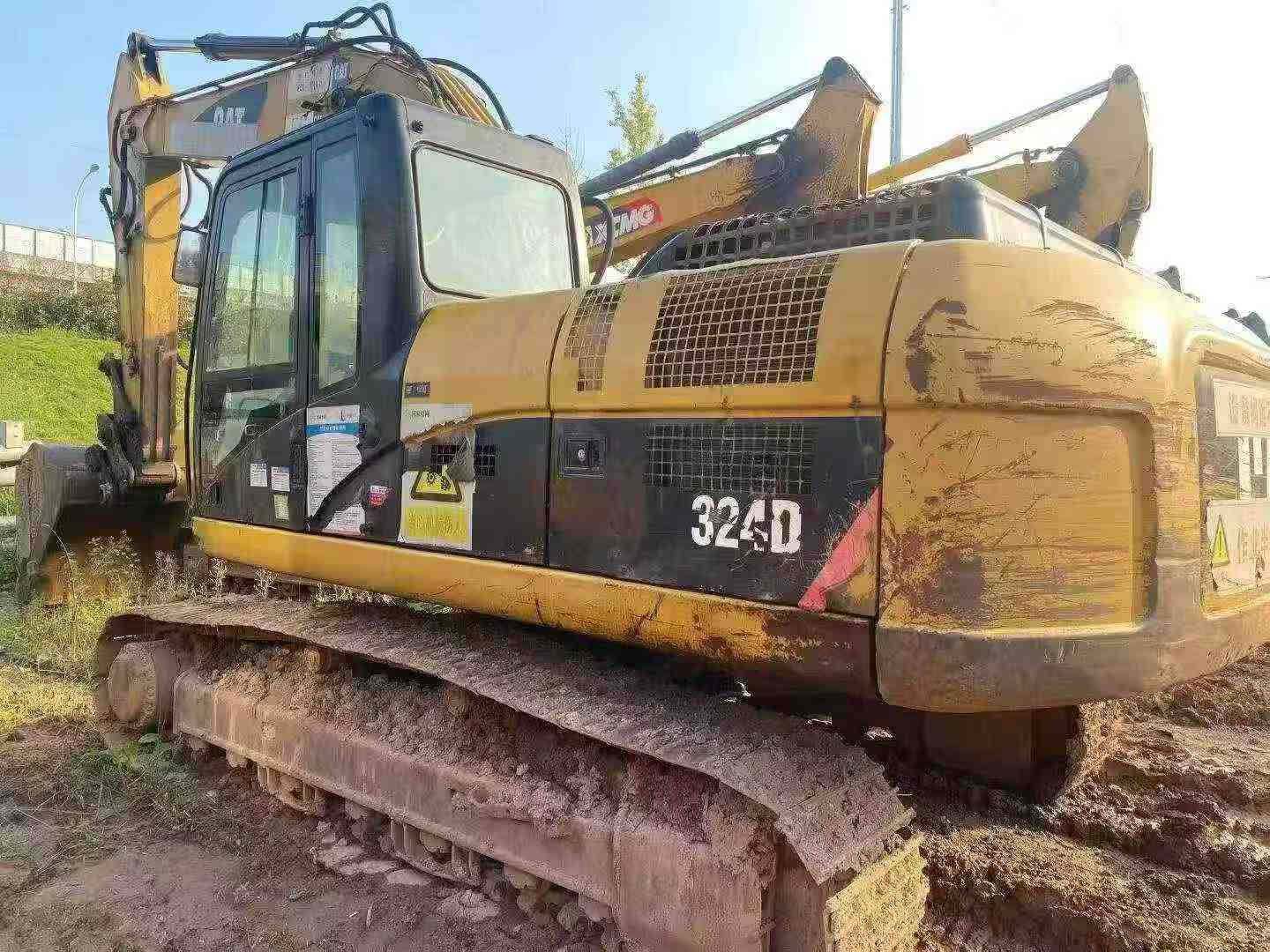 شراء حفارة Caterpillar 324D مستعملة / 2