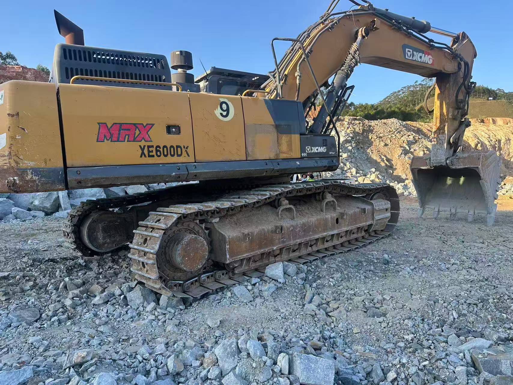 Comprar XCMG XE550DK Usado Escavadeira