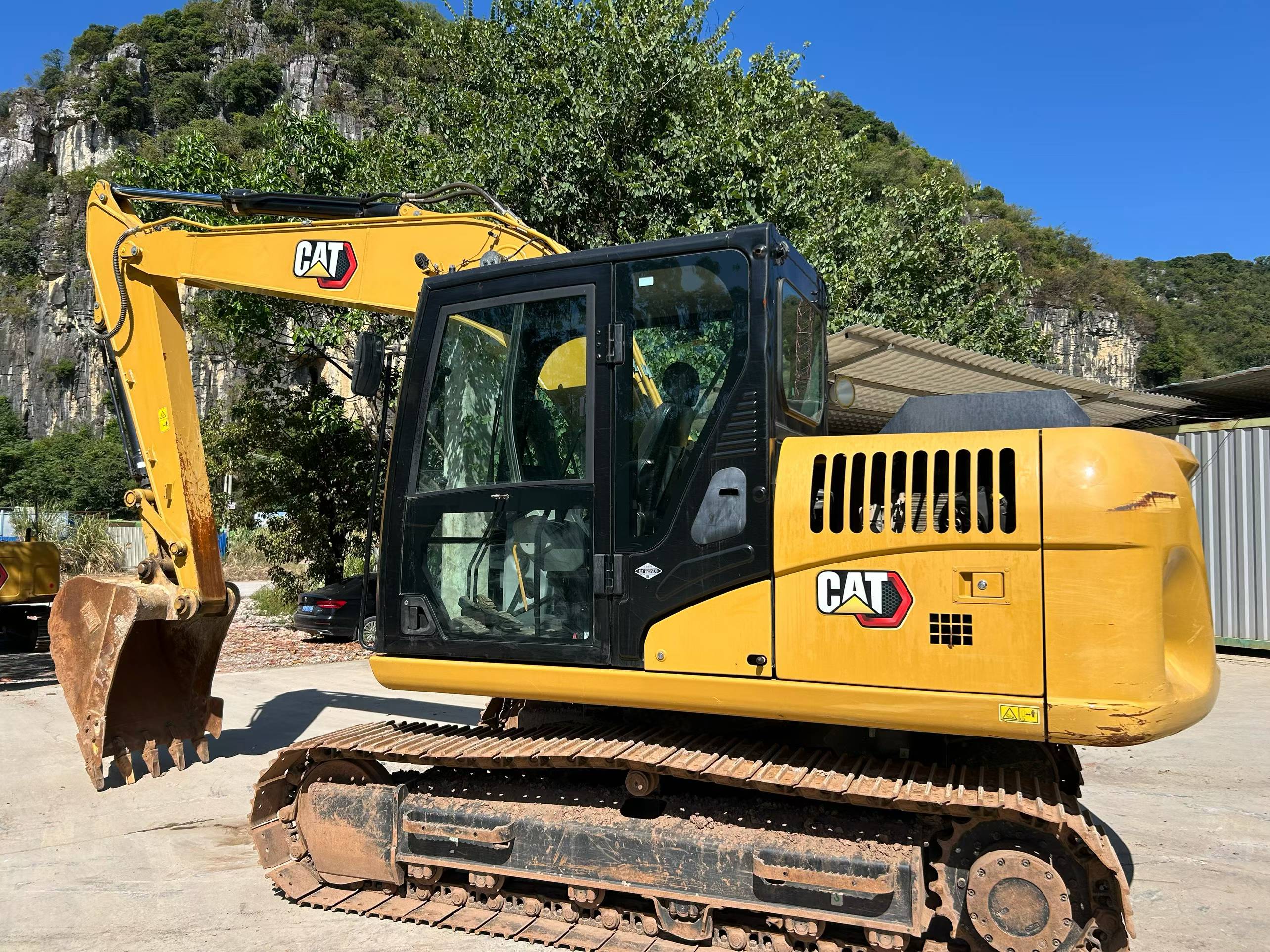 Comprar Caterpillar 313D Usado Excavadora