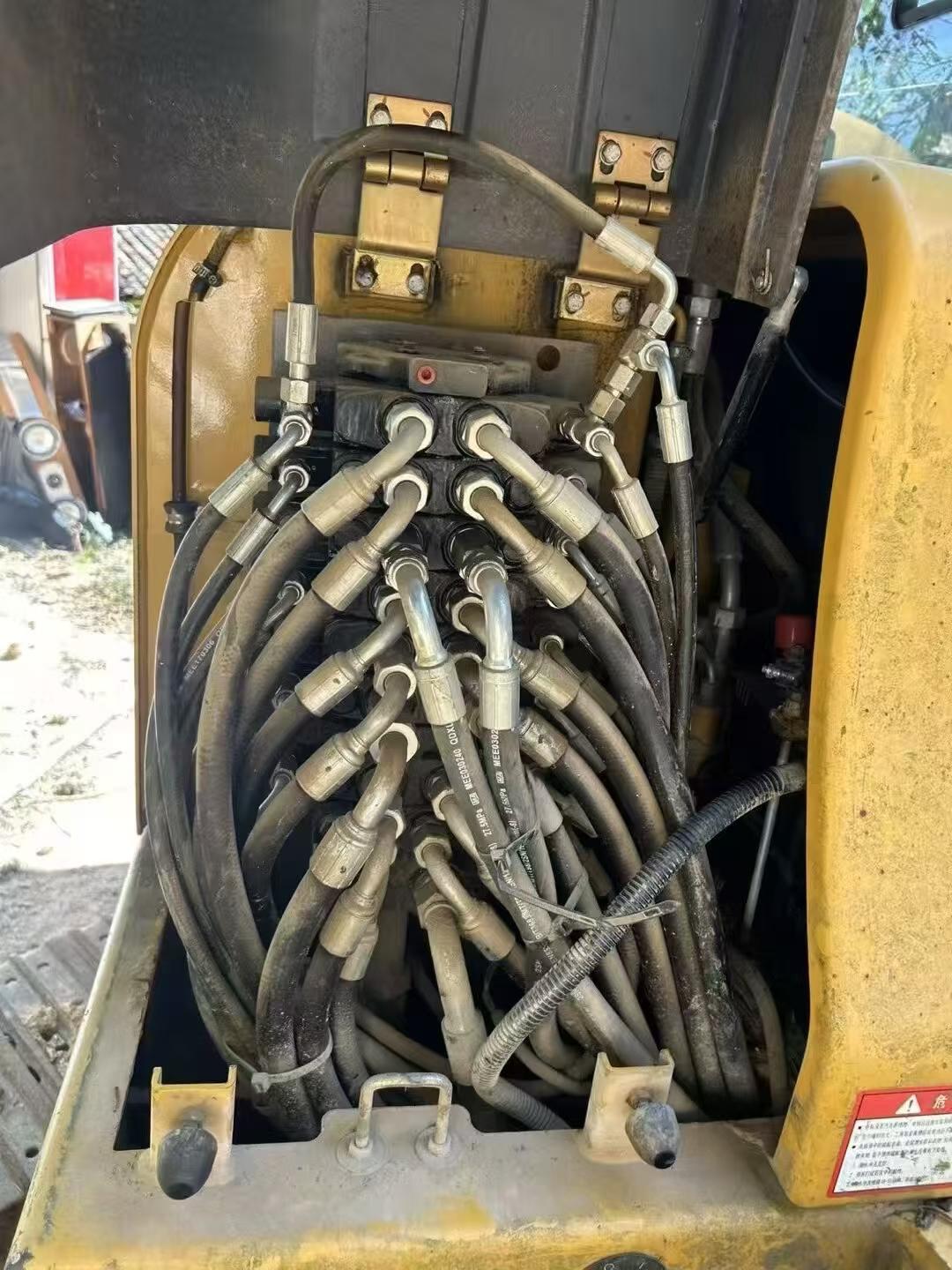 Compre Excavadora XCMG XE65D Usada / 4