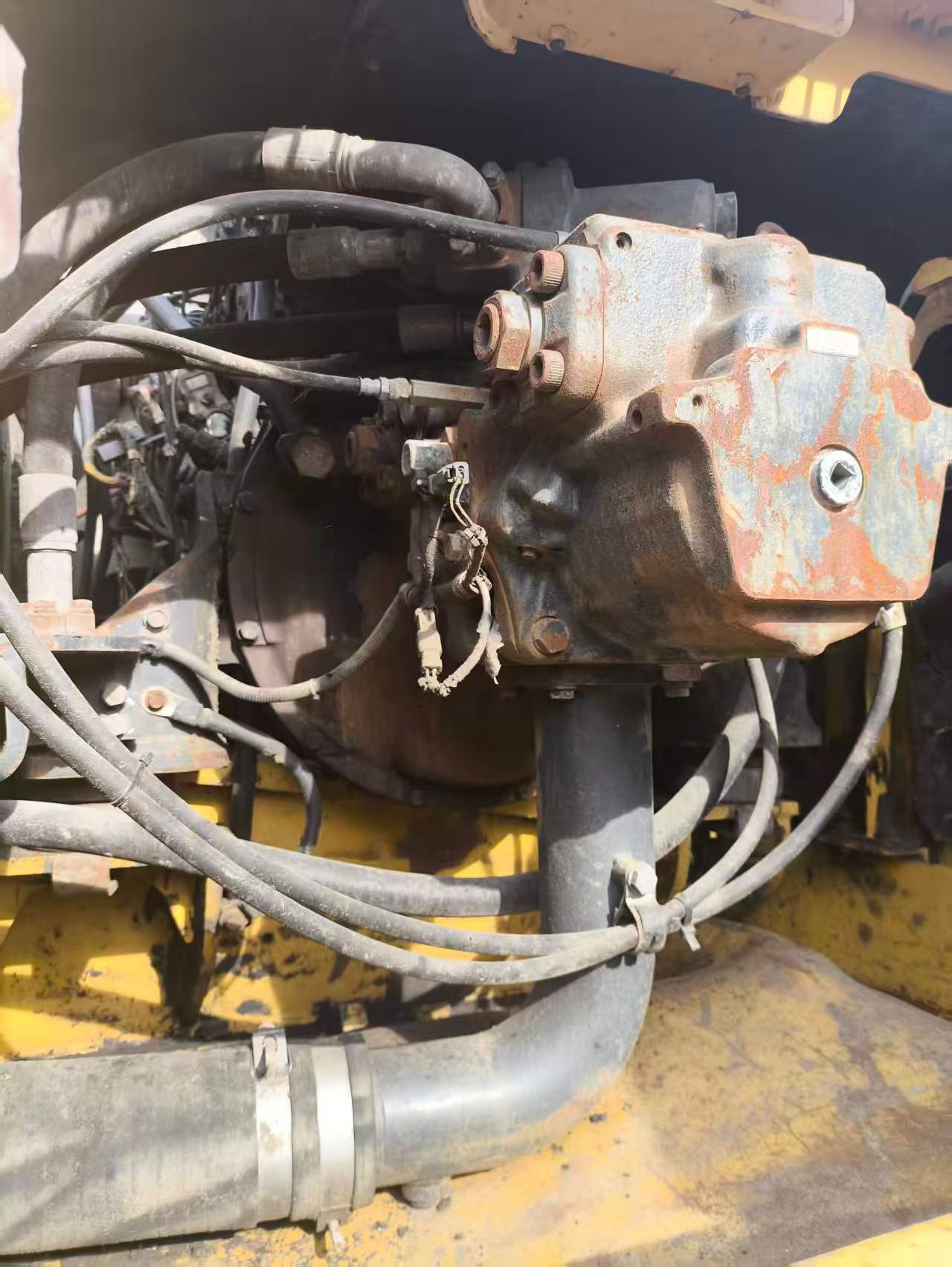 Compre Escavadeira Komatsu PC360-7 Usada / 4