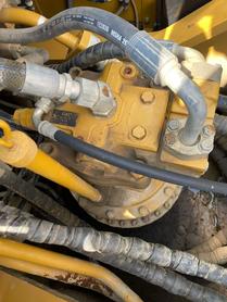 Compre Escavadeira Caterpillar 330B Usada / 3 Compre Escavadeira Caterpillar 330B Usada / 3