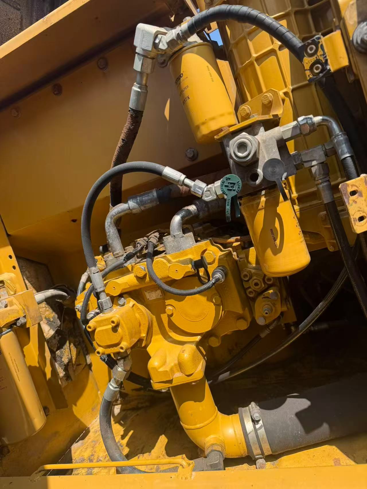 شراء حفارة Caterpillar 320D مستعملة / 7